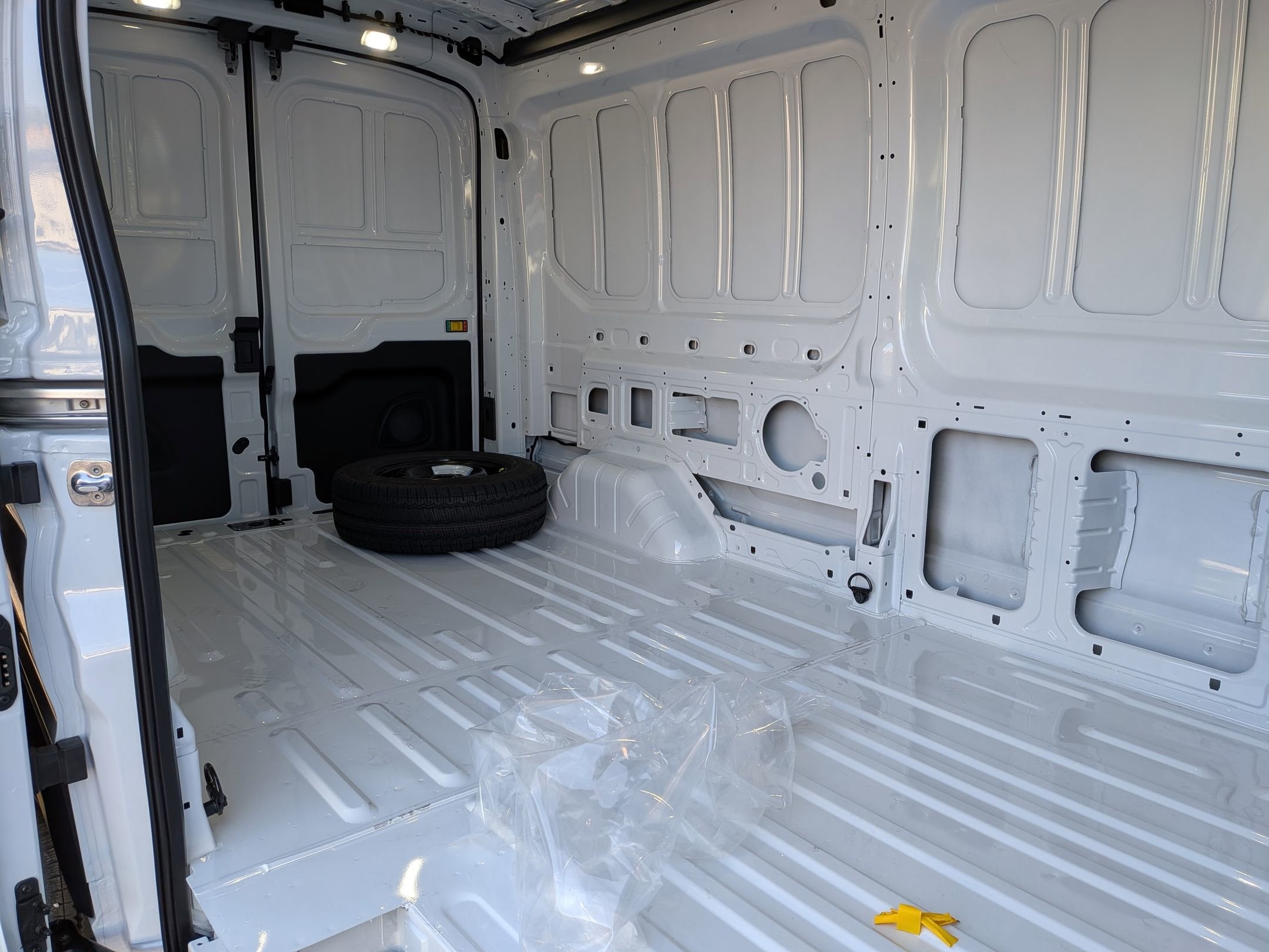 2026 FORD TRANSIT - Image 24