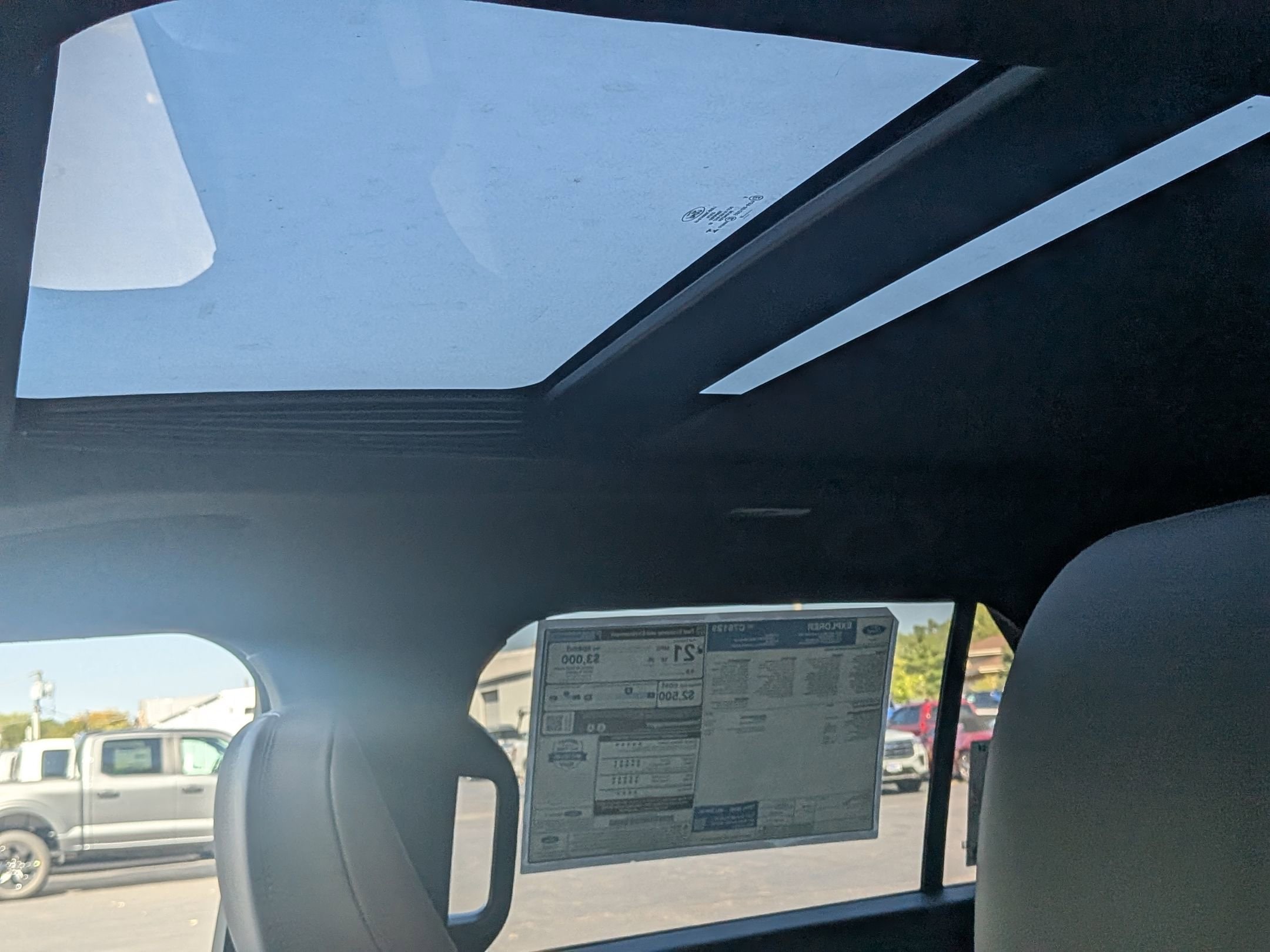 2025 FORD EXPLORER - Image 12