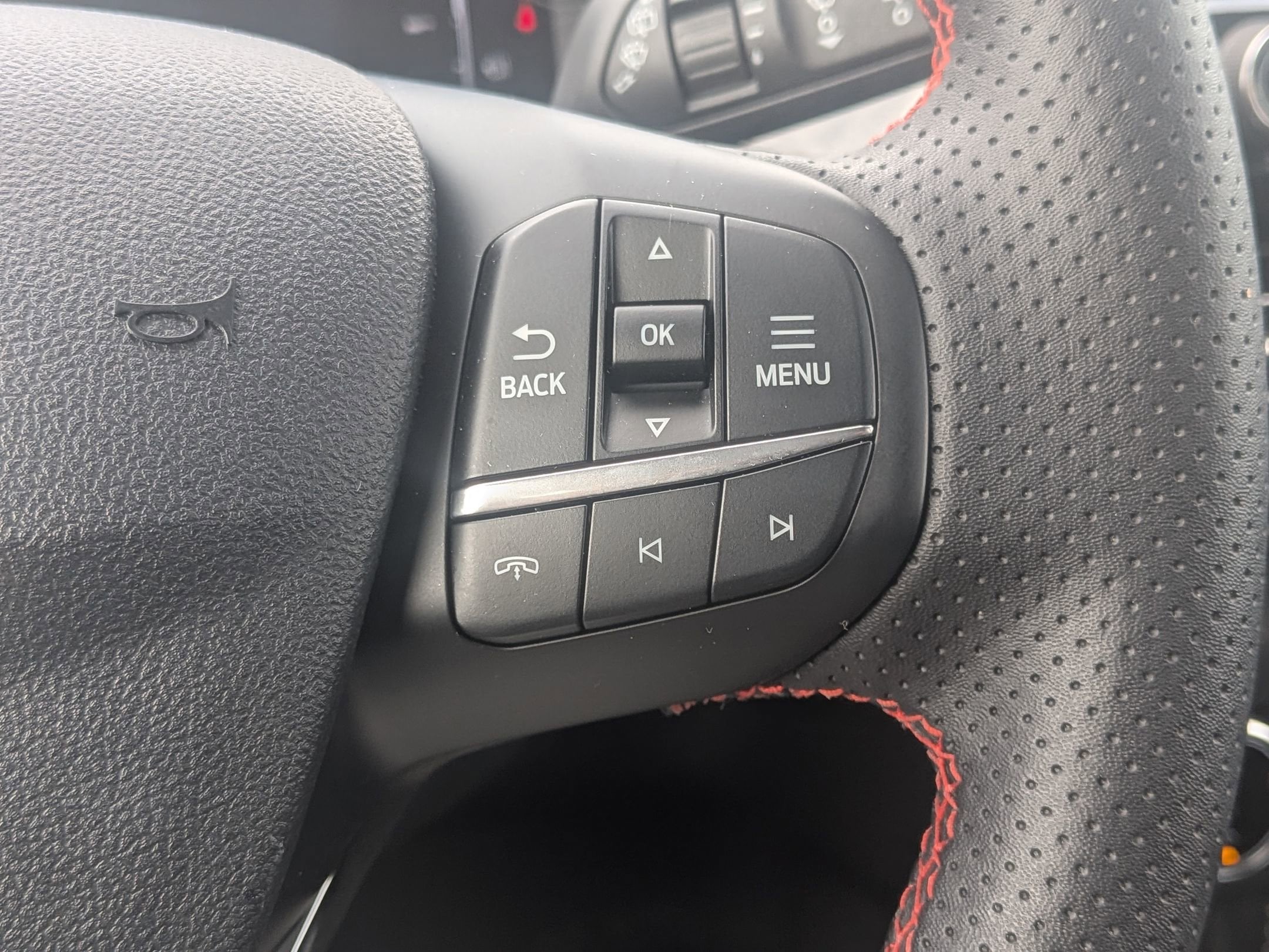 2025 FORD ESCAPE - Image 15