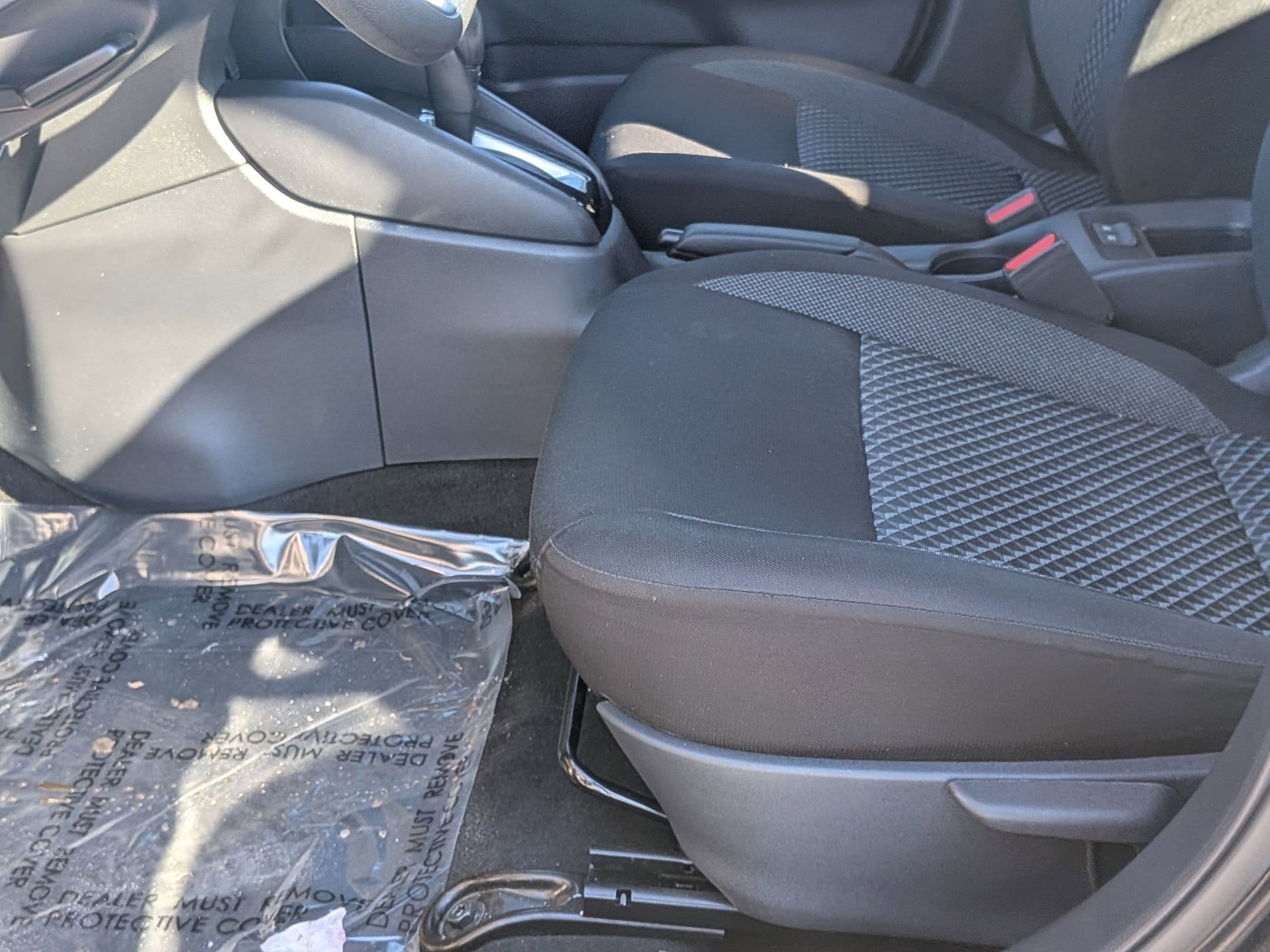 2020 NISSAN VERSA - Image 11