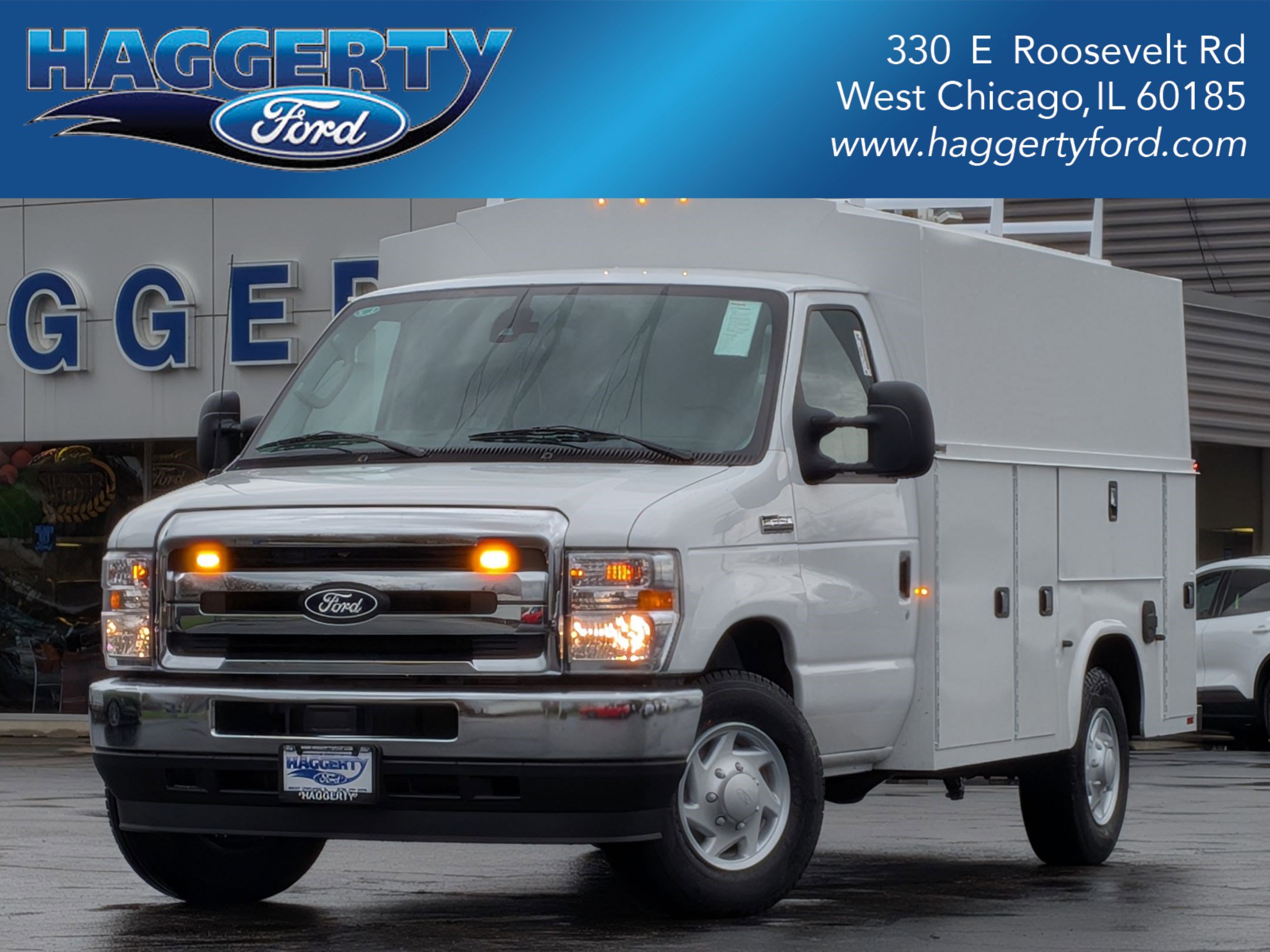 Oxford White 2026 Ford E-Series Chassis E-350 SD Cutaway 138 RWD Pickup Truck Rear-Wheel Drive Automatic