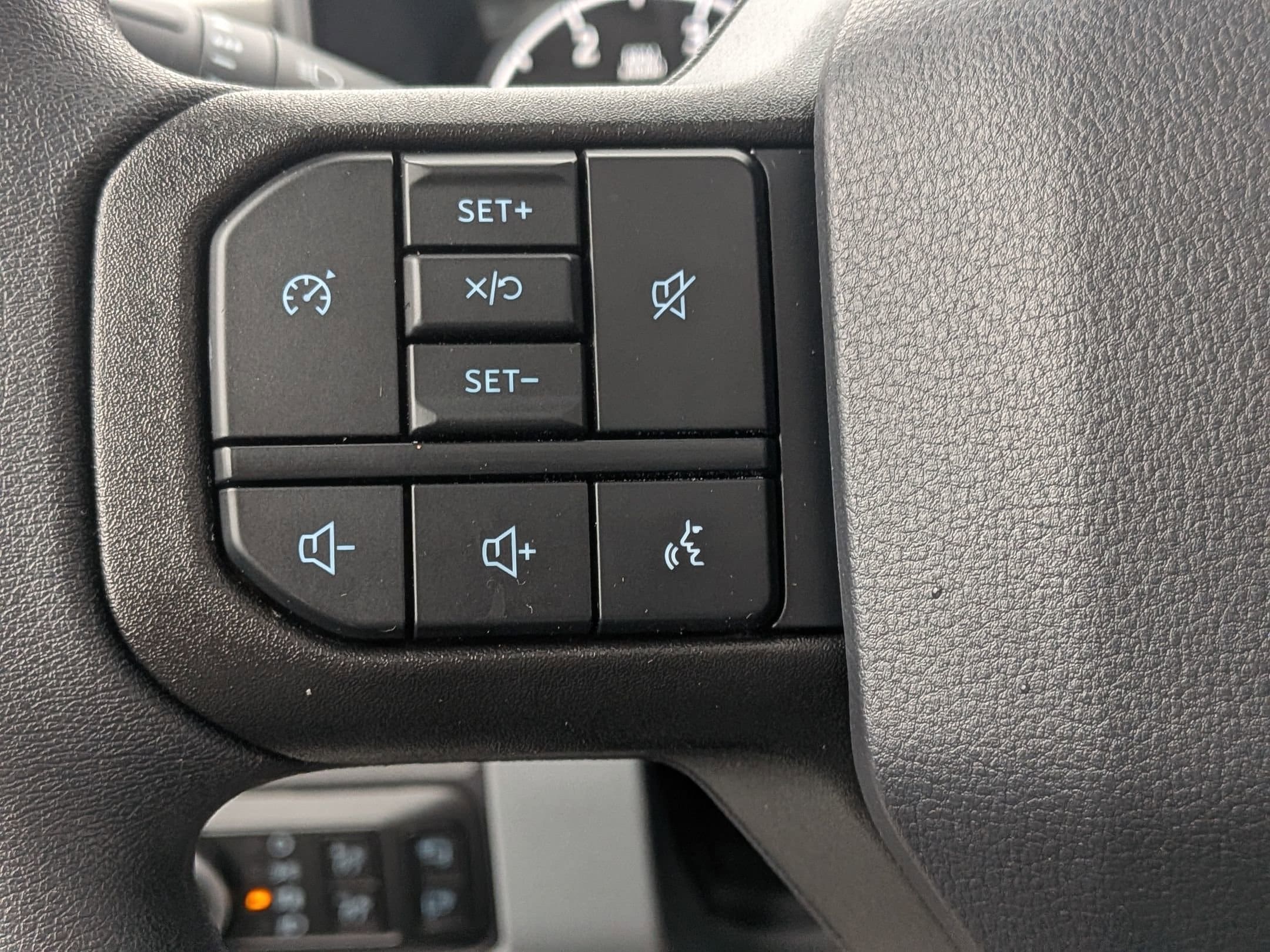 2026 FORD F-450 - Image 15