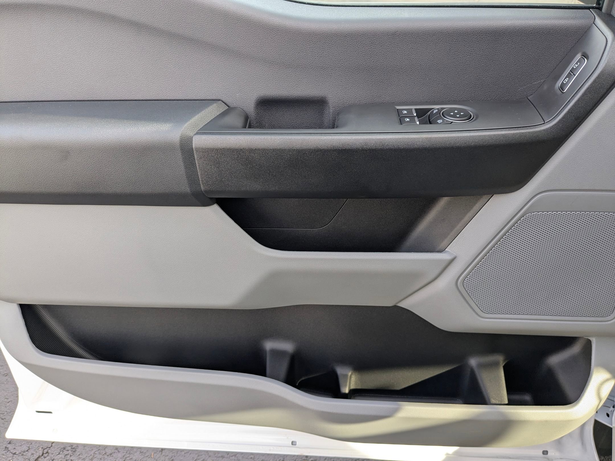 2024 FORD F-450 - Image 13