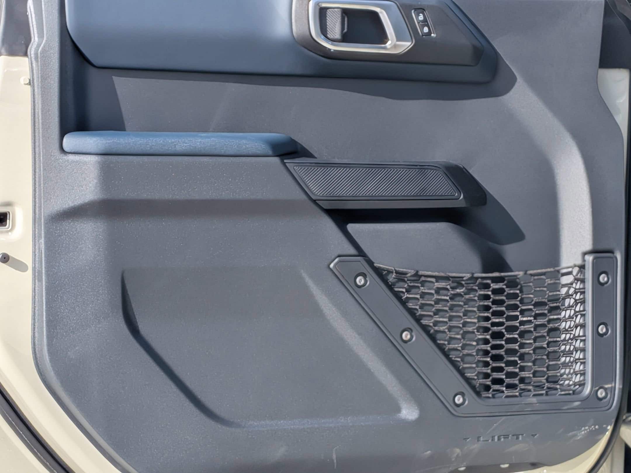 2026 FORD BRONCO - Image 12