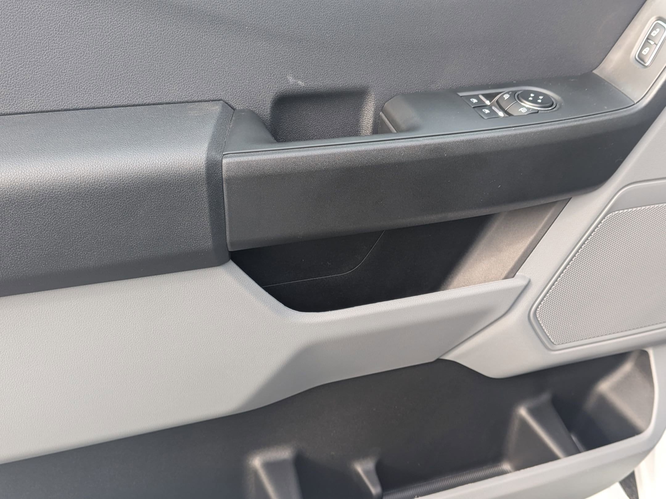 2026 FORD F-350 - Image 12