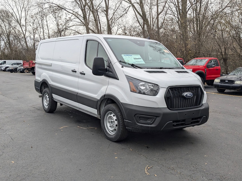 New 2024 Ford Transit T-250 130 Low Rf 9070 GVWR RWD T-250 148 Low Rf 9070 GVWR RWD
