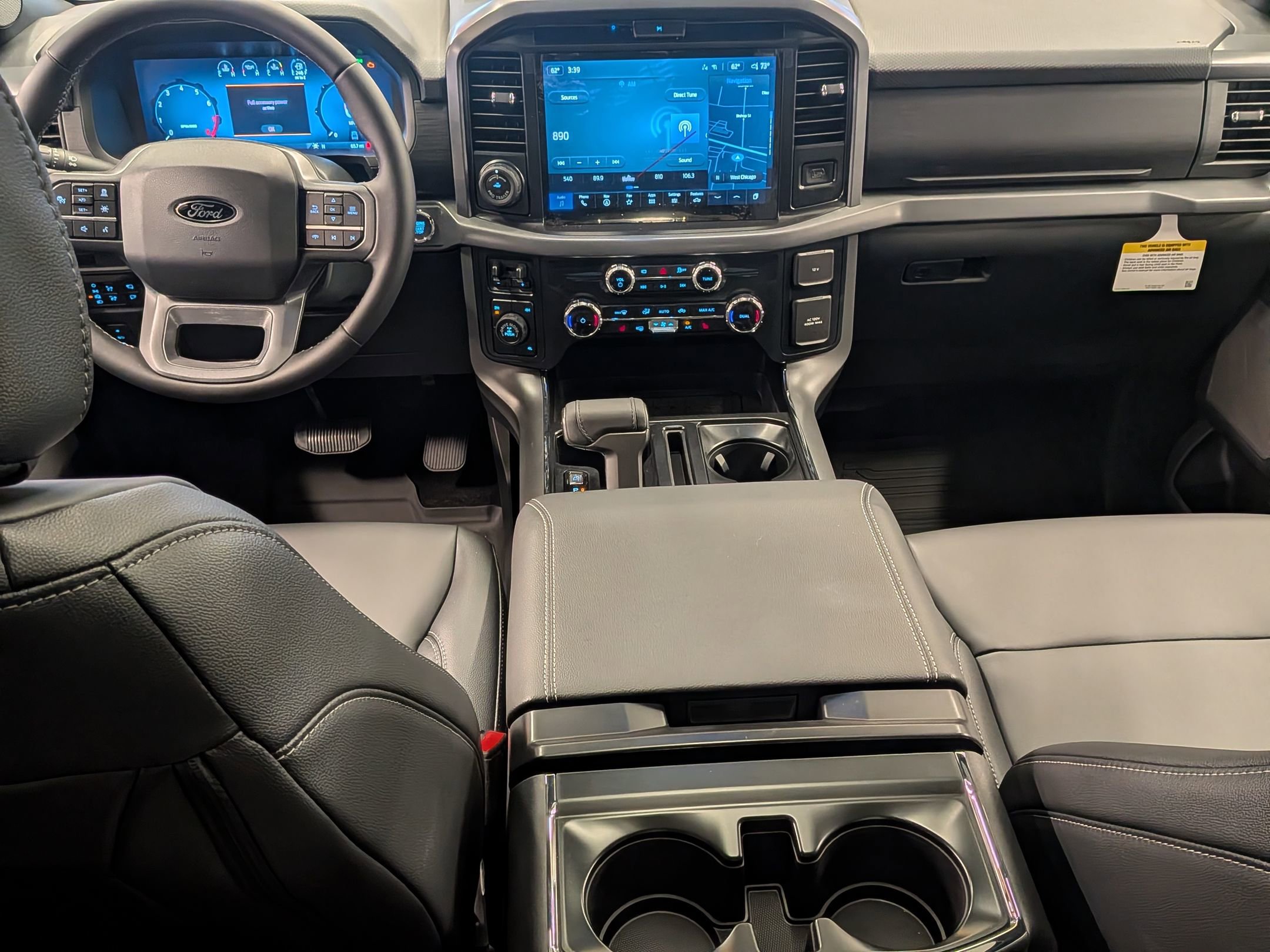 2025 FORD F-150 - Image 24