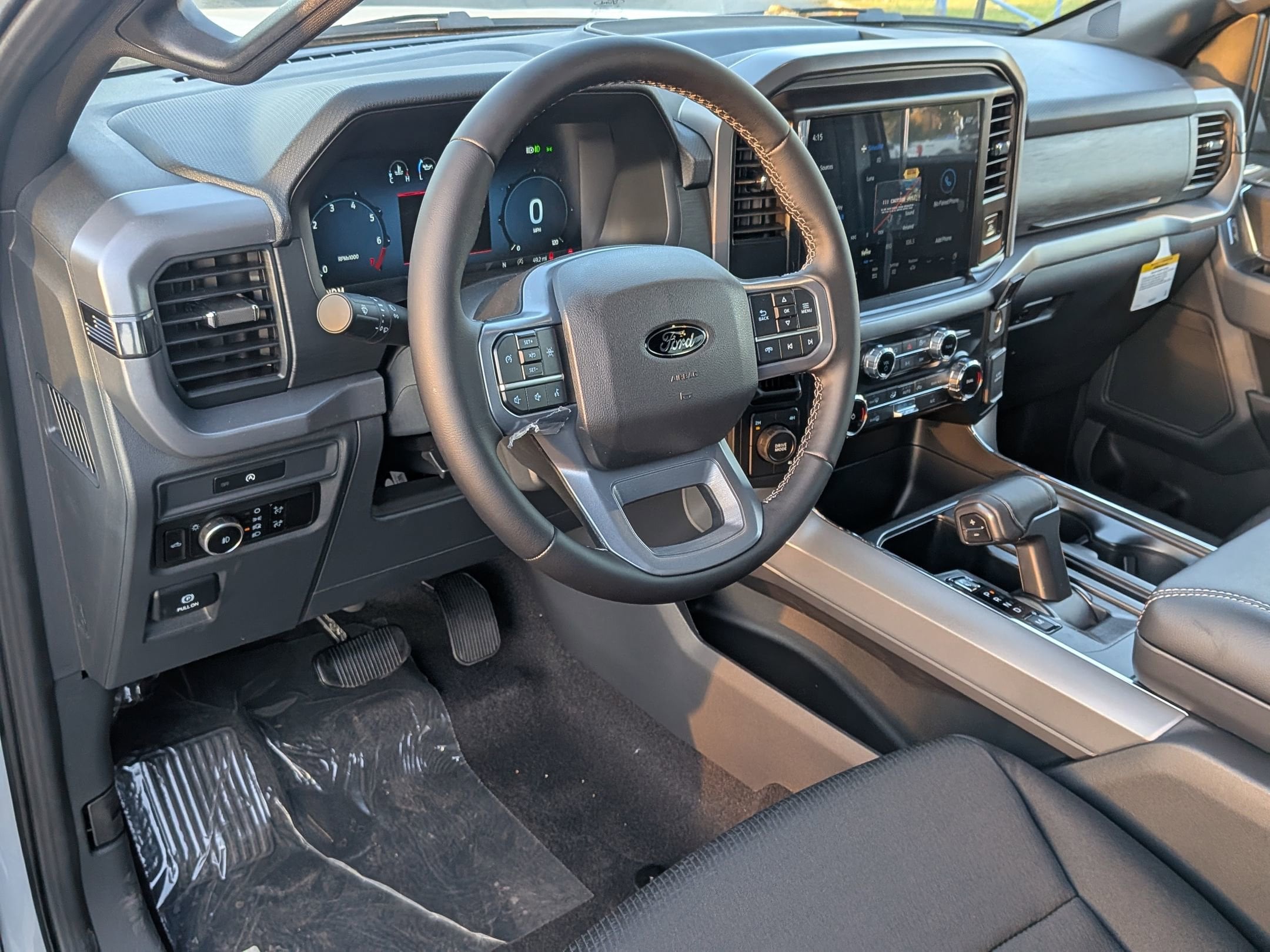 2025 FORD F-150 - Image 10