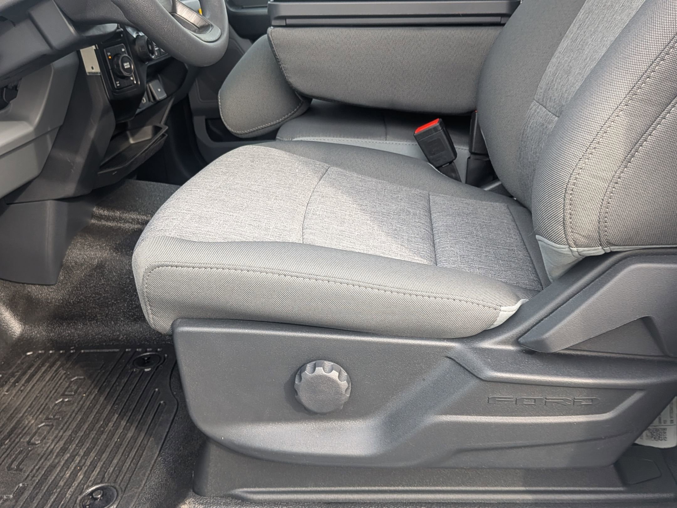 2026 FORD F-250 - Image 11