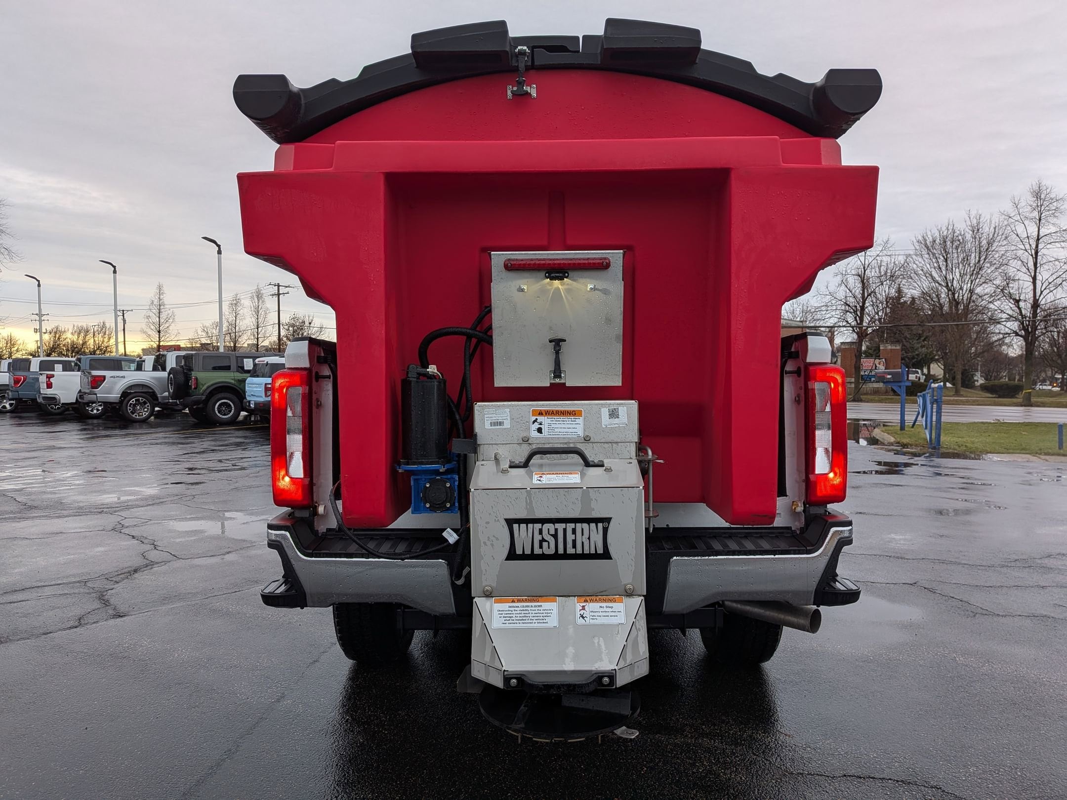 2025 FORD F-350 - Image 21