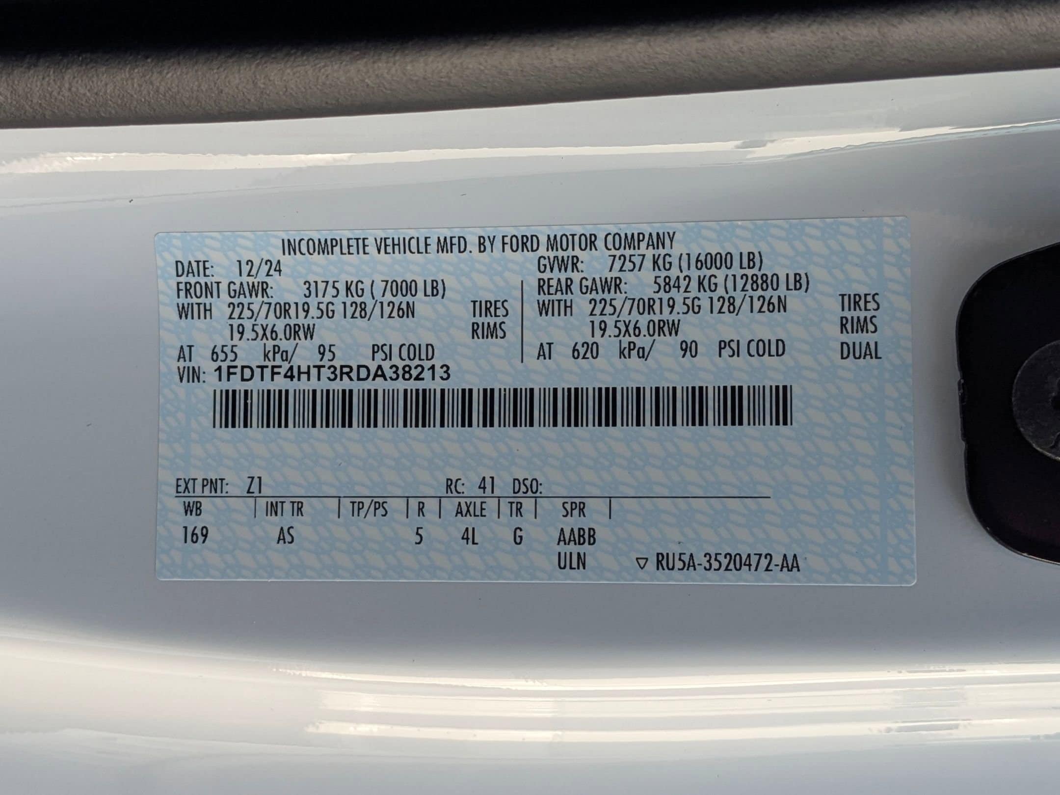 2024 FORD F-450 - Image 23