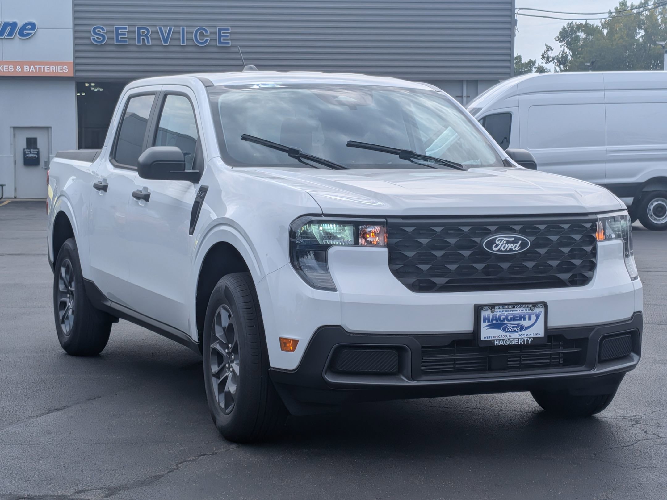 2025 Ford Maverick XLT photo 3