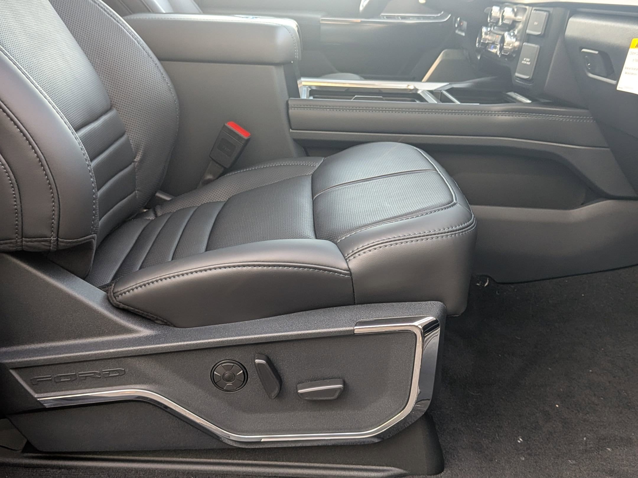 2026 FORD F-250 - Image 29