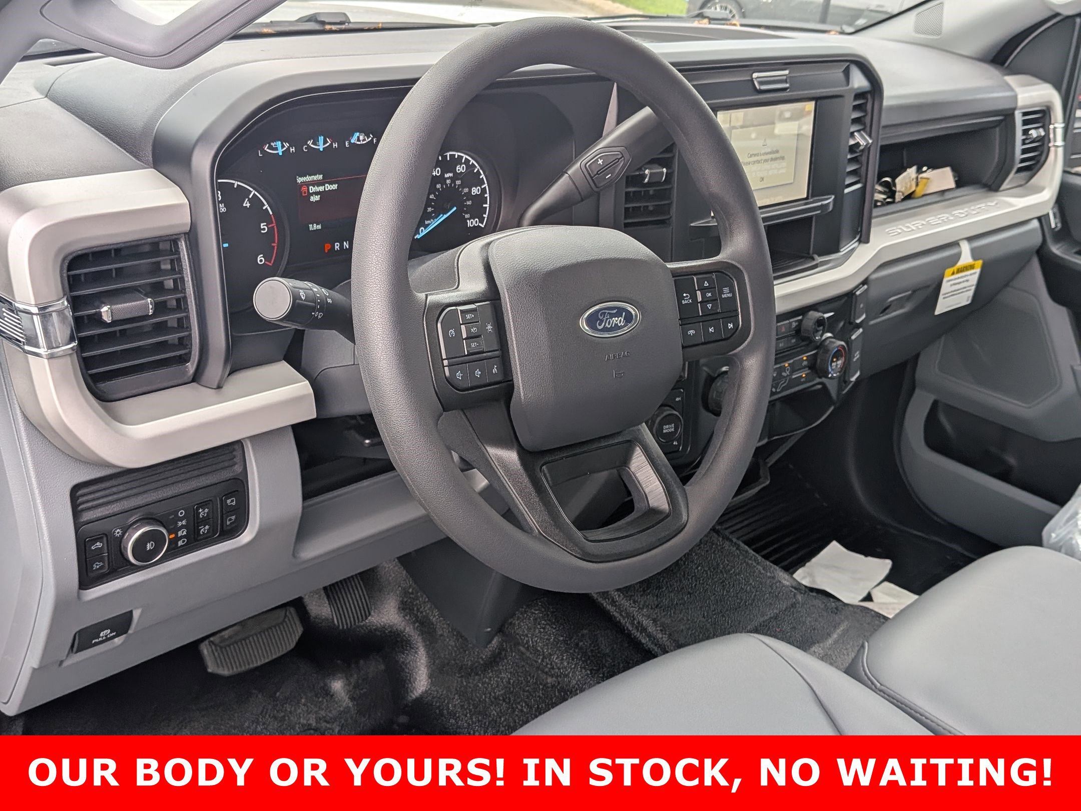 2025 FORD F-450 - Image 11