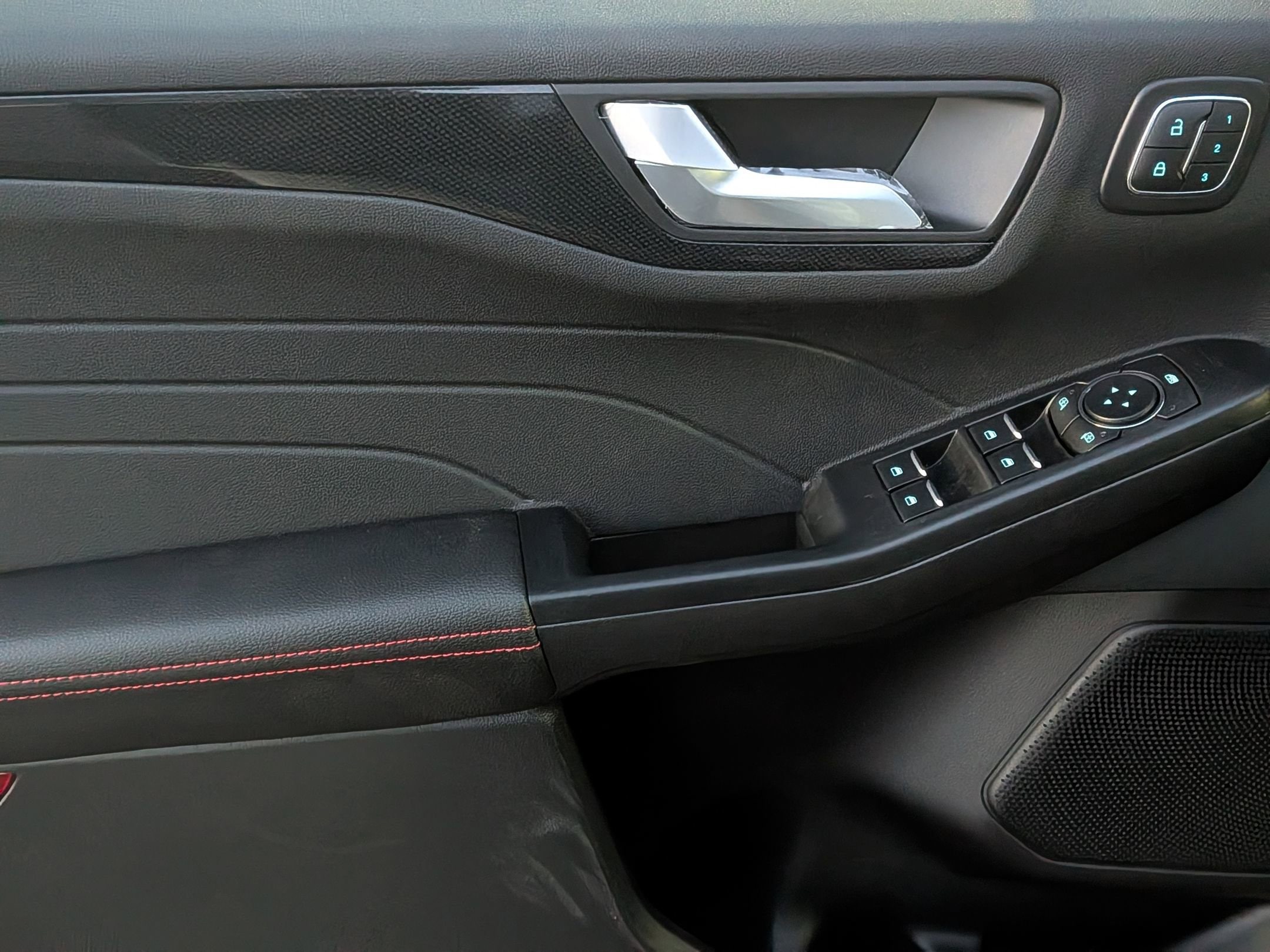 2026 FORD ESCAPE - Image 12