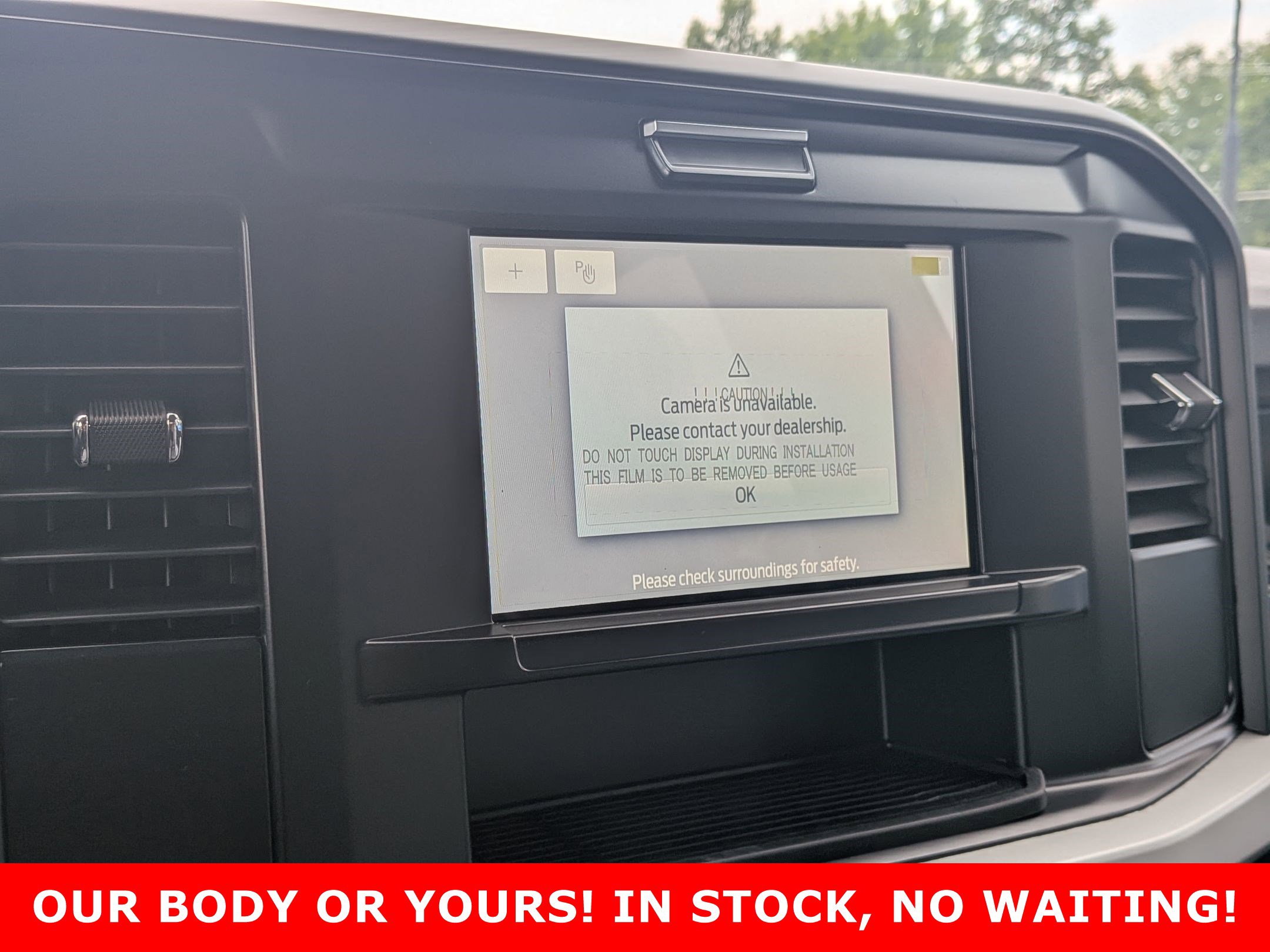 2025 FORD F-450 - Image 17