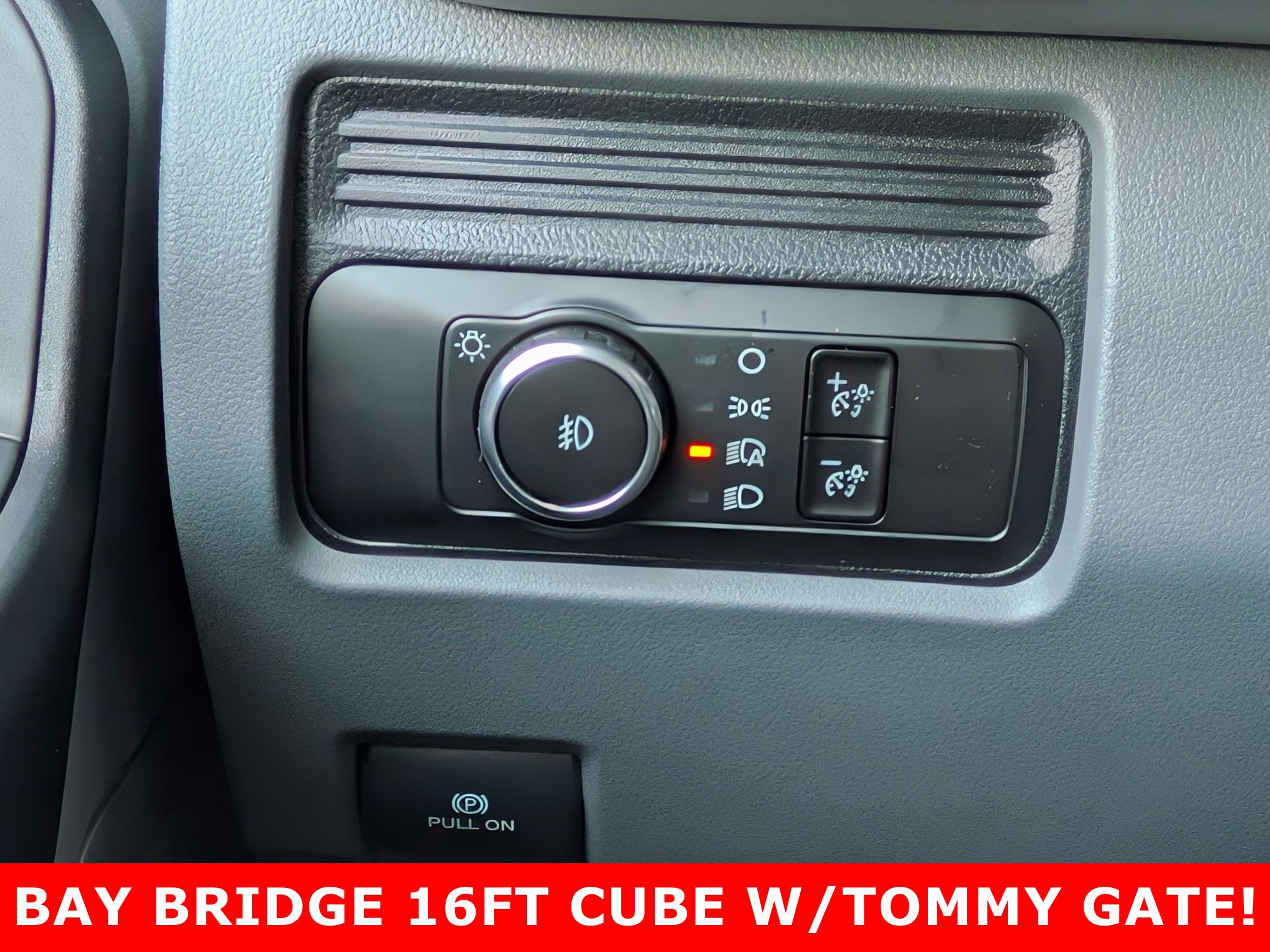 2025 FORD F-450 - Image 12