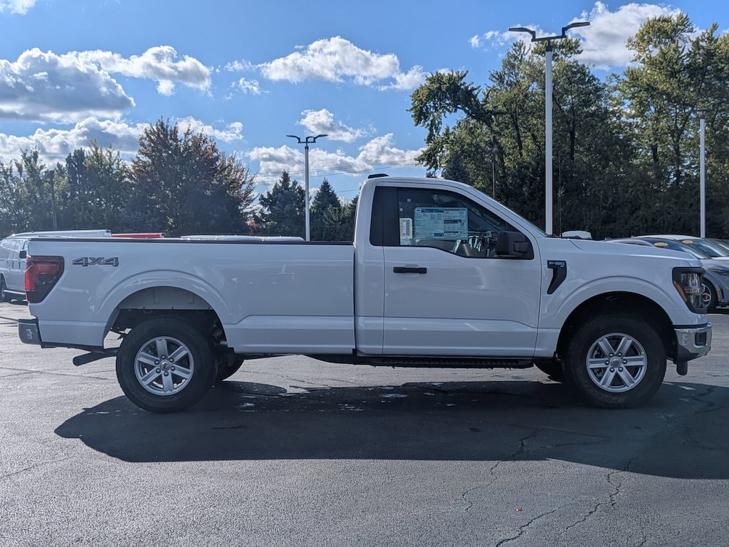 New 2025 Ford F-150 XL 4WD Reg Cab 8 Box TRUCK