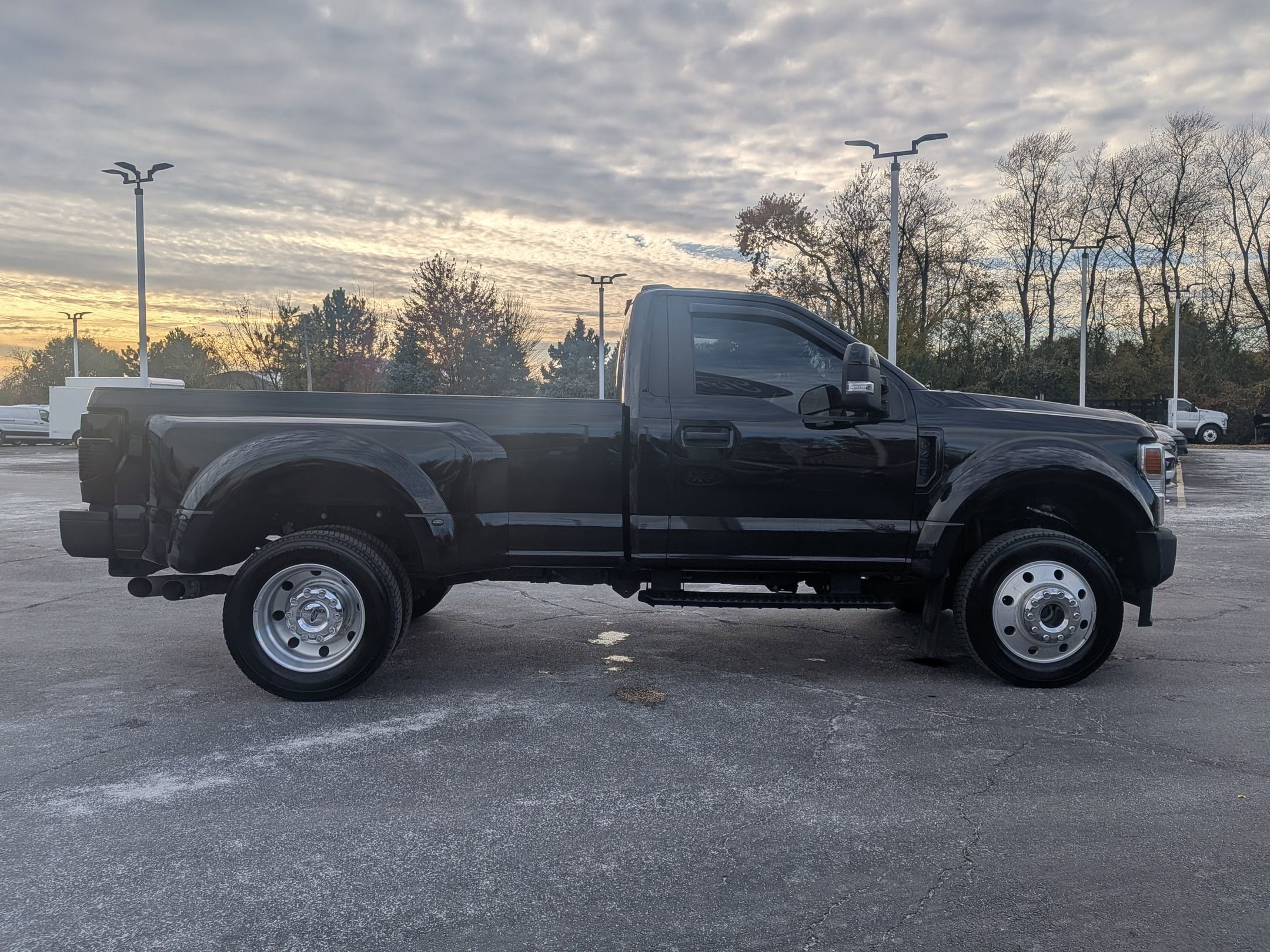 2020 FORD F-450 - Image 4