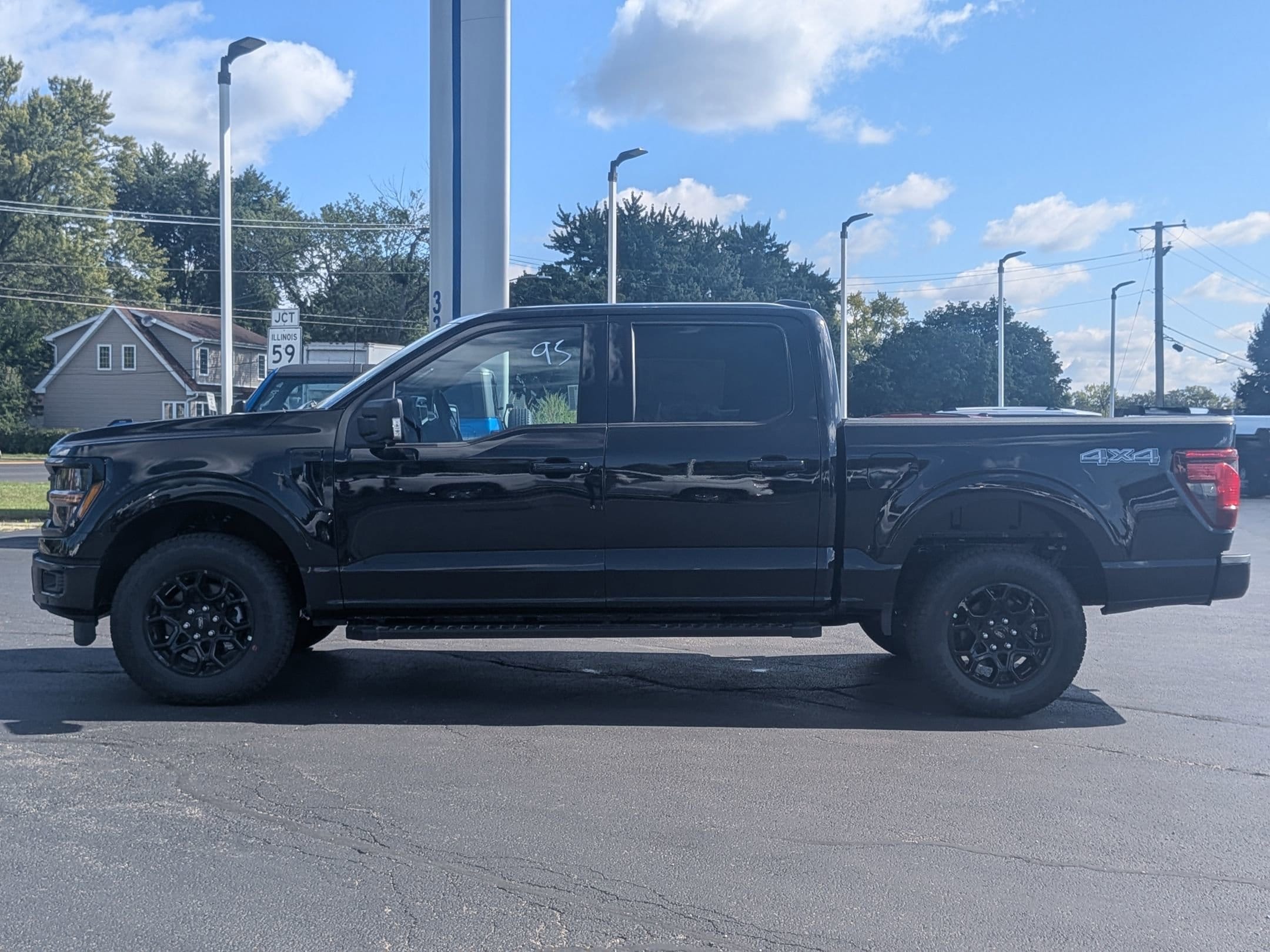 2025 FORD F-150 - Image 8