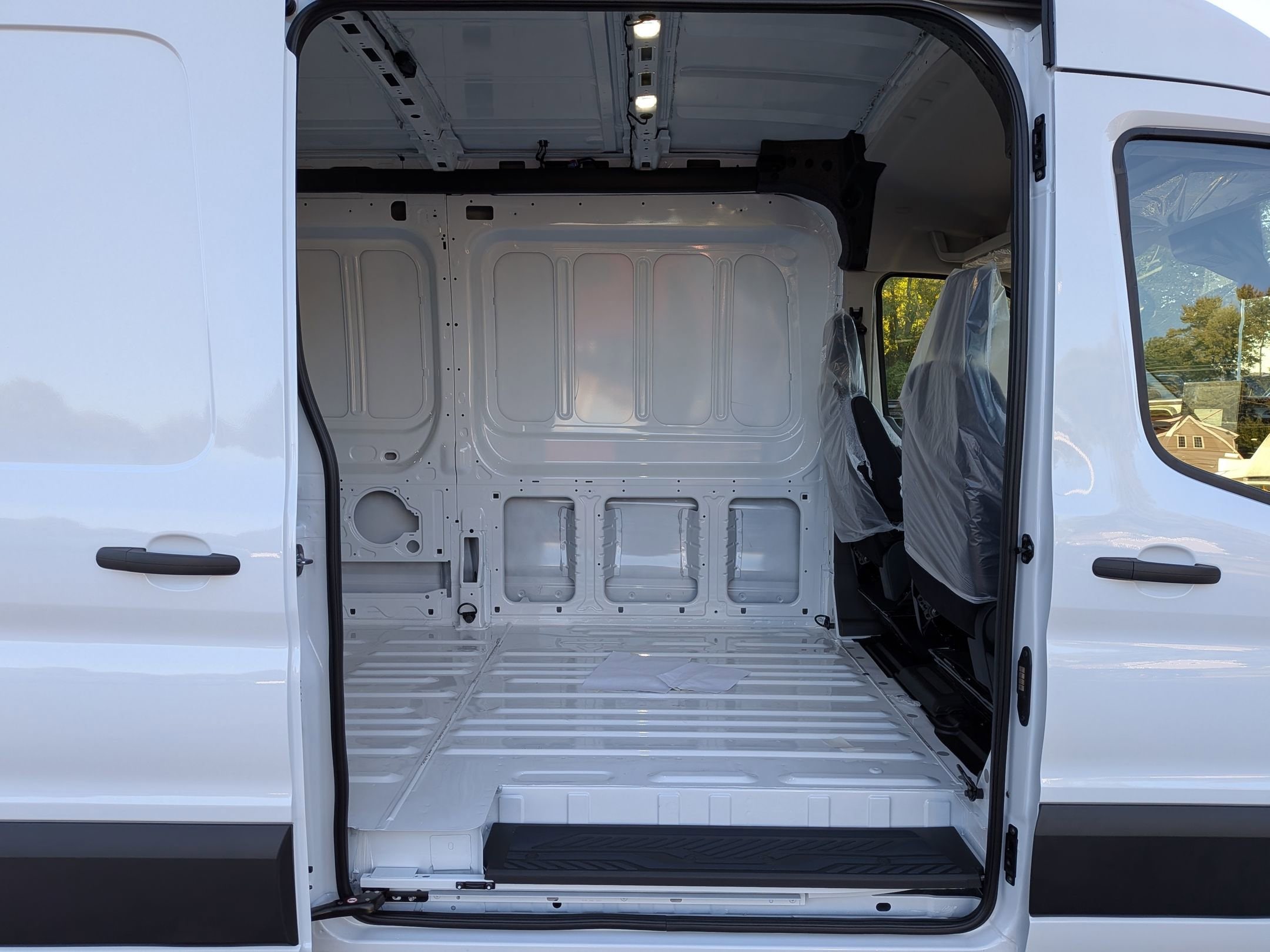 2026 FORD TRANSIT - Image 22