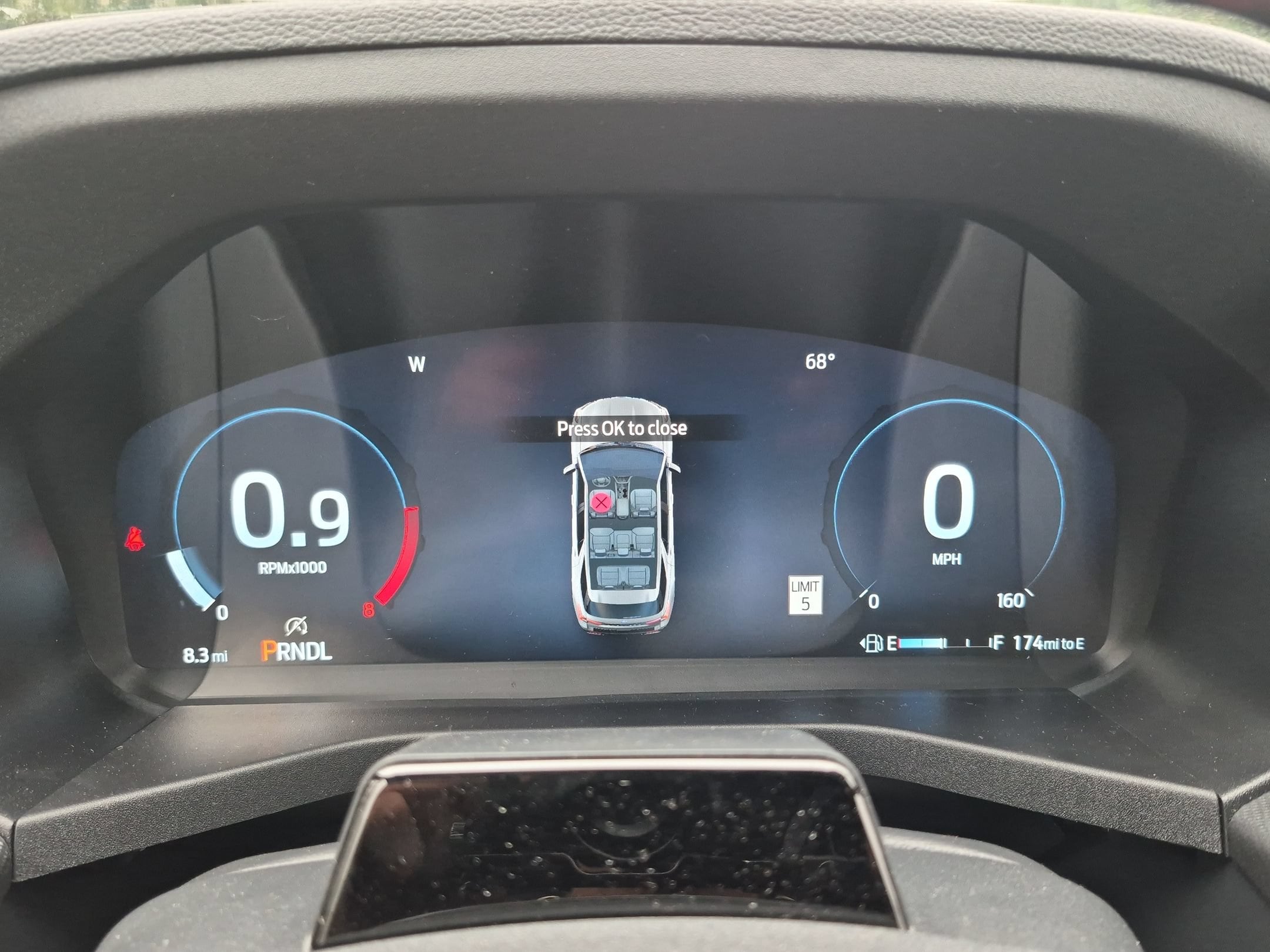 2026 Ford Explorer ST-Line - Photo 13