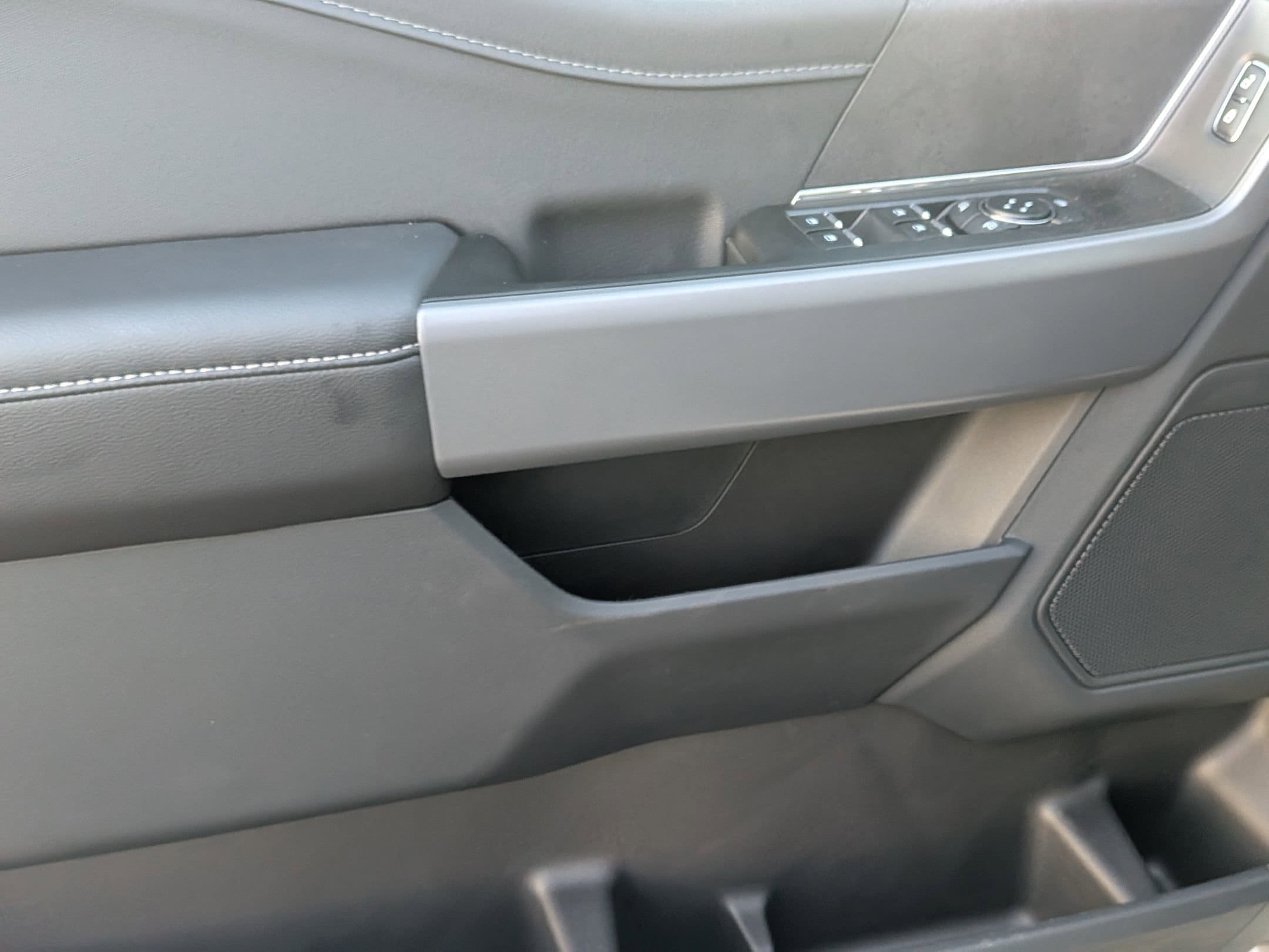 2025 FORD F-150 - Image 12