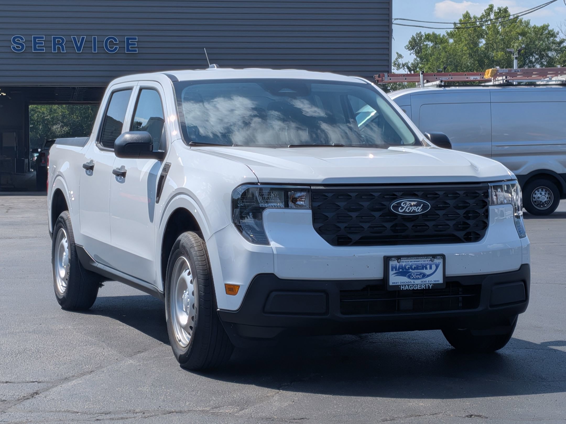 2025 Ford Maverick XL photo 3