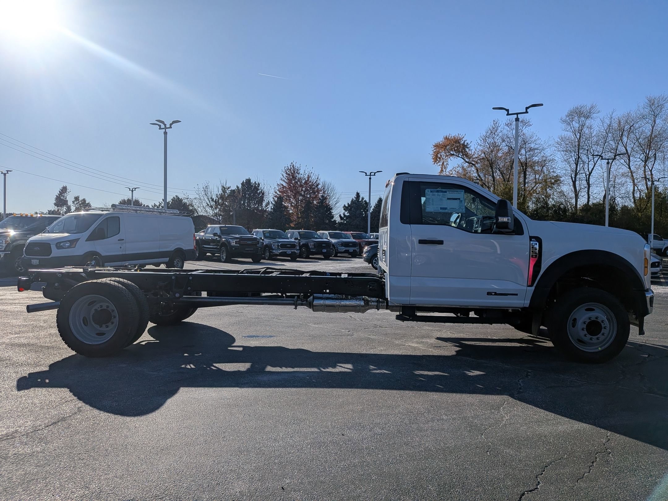 2026 FORD F-550 - Image 4