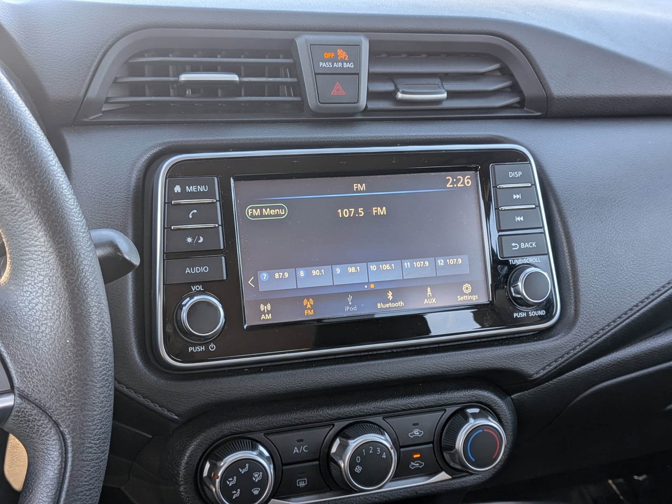 2020 NISSAN VERSA - Image 17