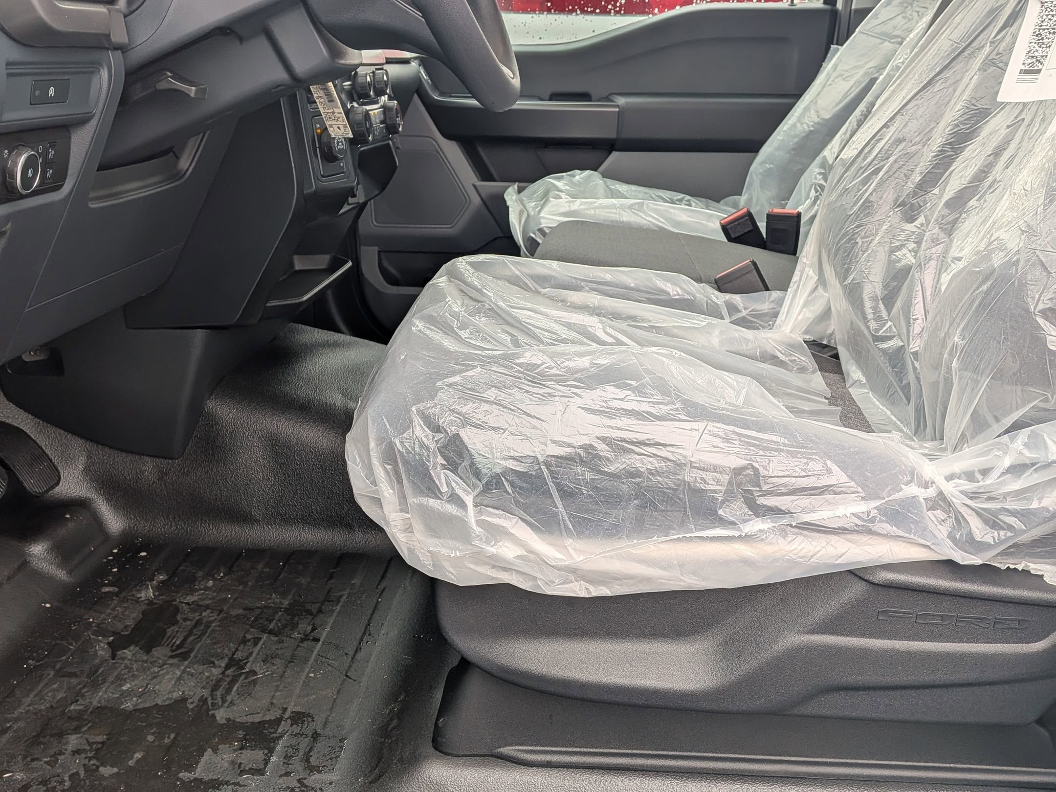 2025 FORD F-150 - Image 11