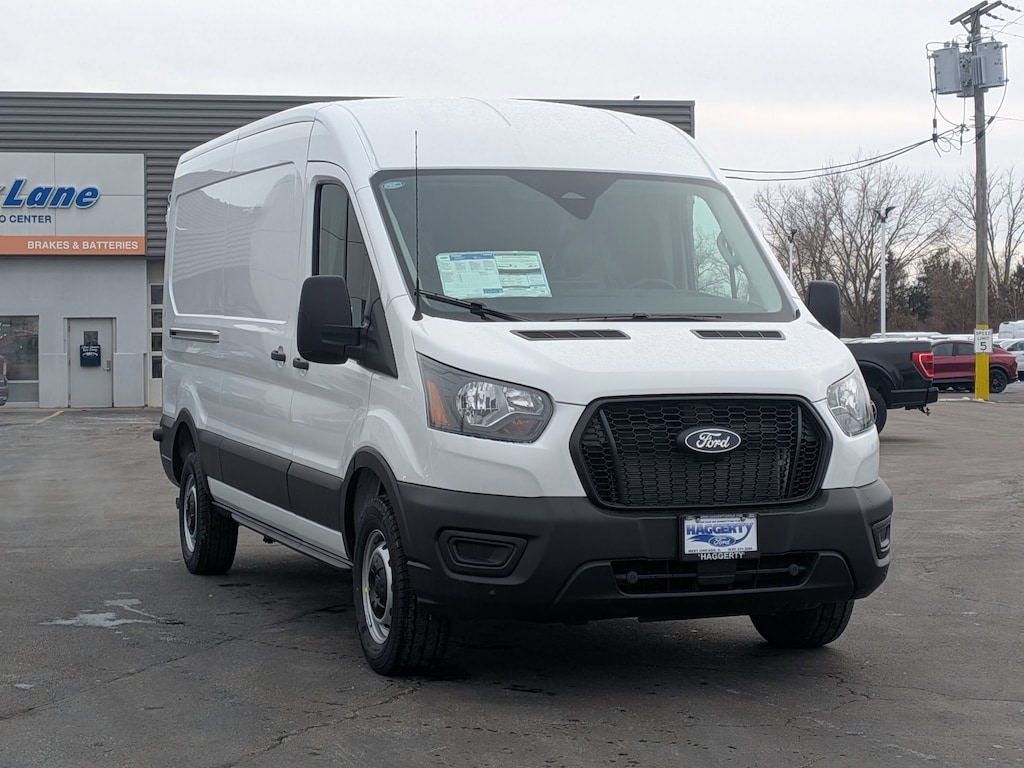New 2026 Ford Transit T-250 148 Med Rf 9150 GVWR RWD T-250 148 Med Rf 9150 GVWR RWD