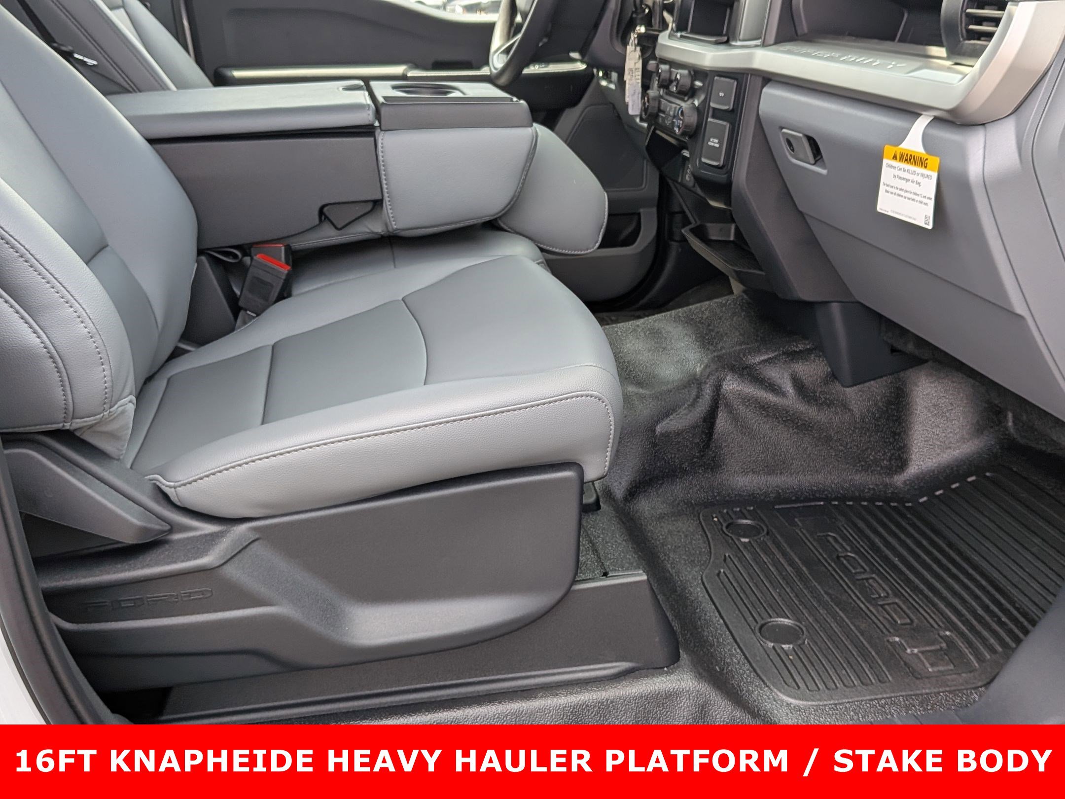 2025 FORD F-550 - Image 21