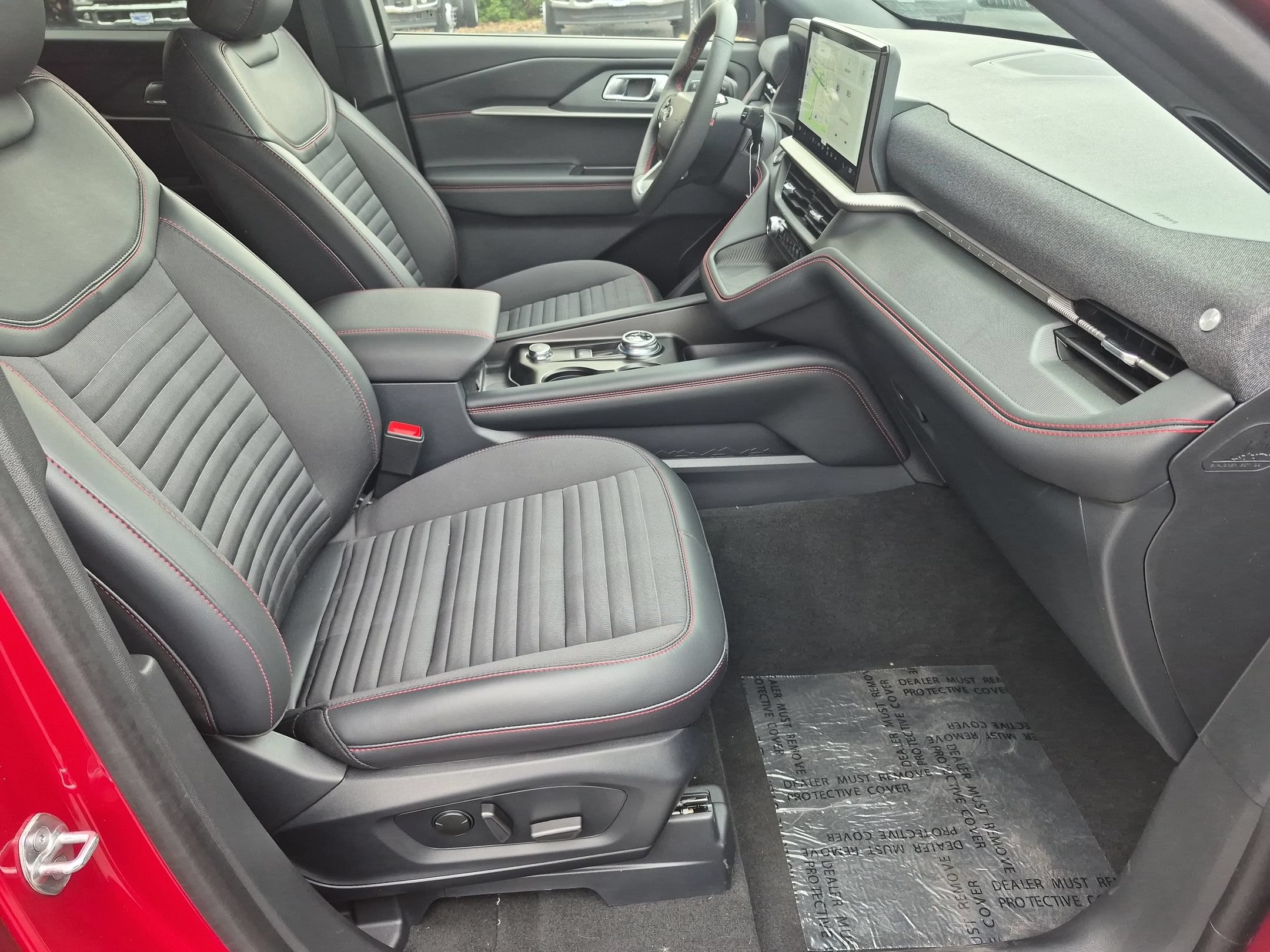 2026 Ford Explorer ST-Line - Photo 31