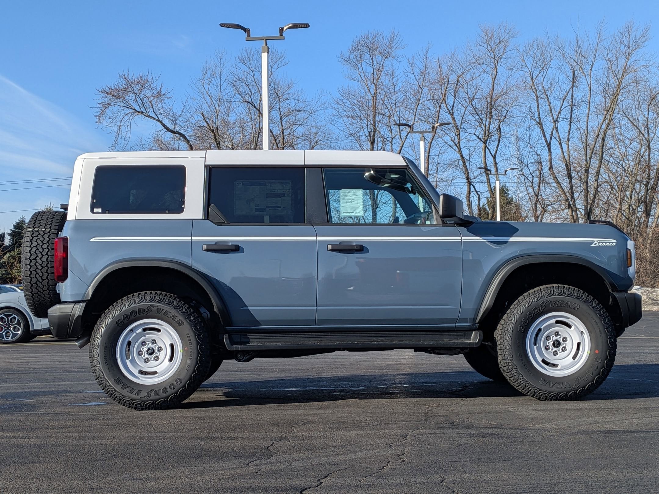 2025 FORD BRONCO - Image 4