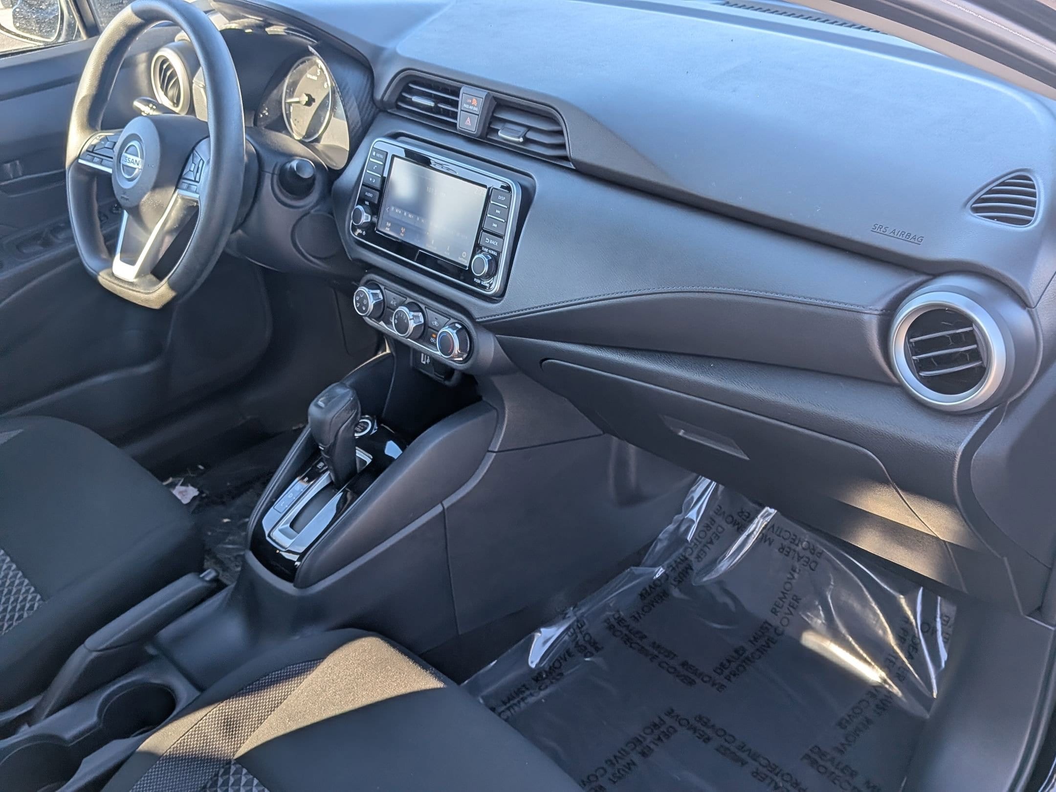 2020 NISSAN VERSA - Image 25