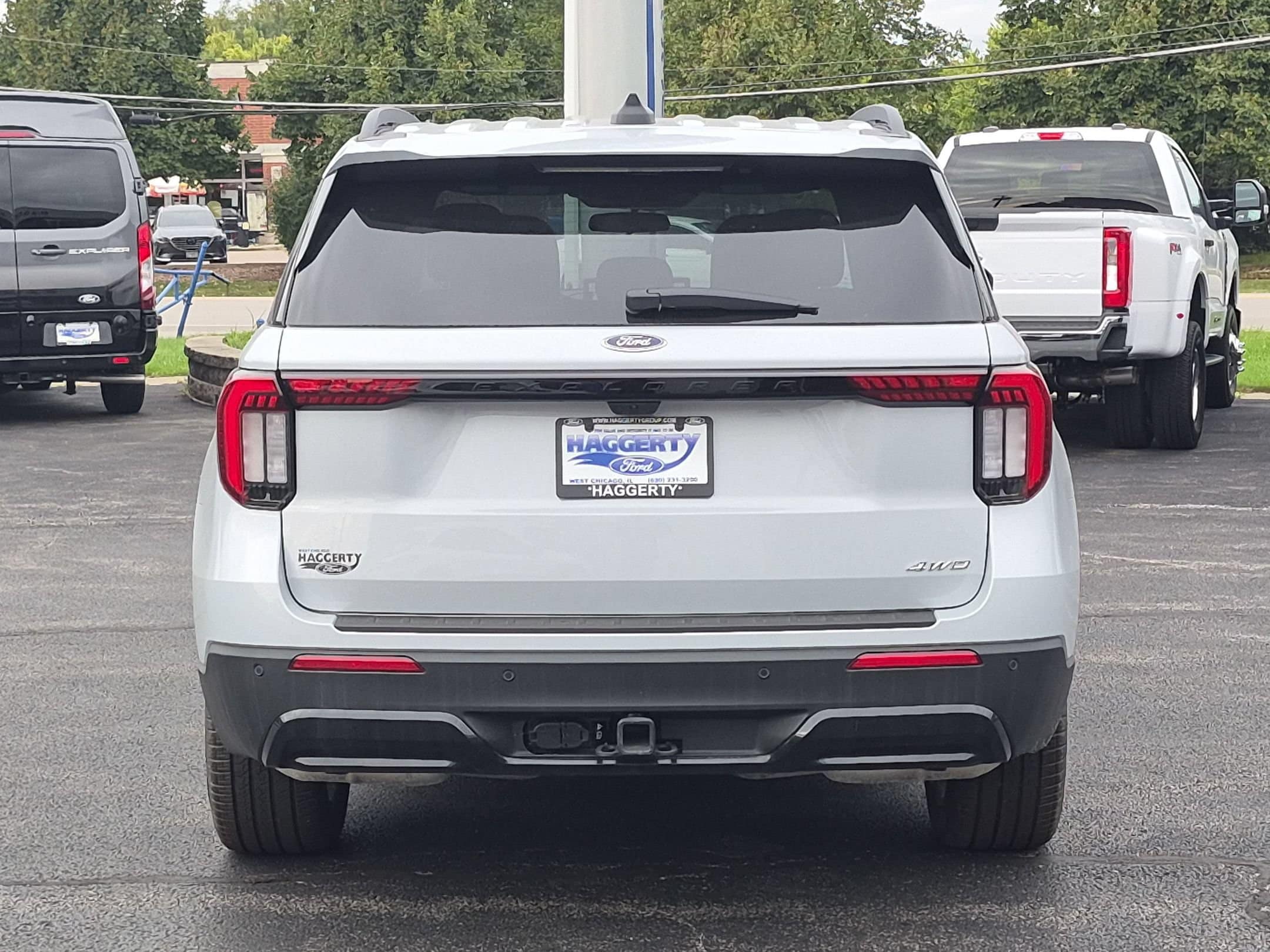 2026 Ford Explorer ST-Line - Photo 6