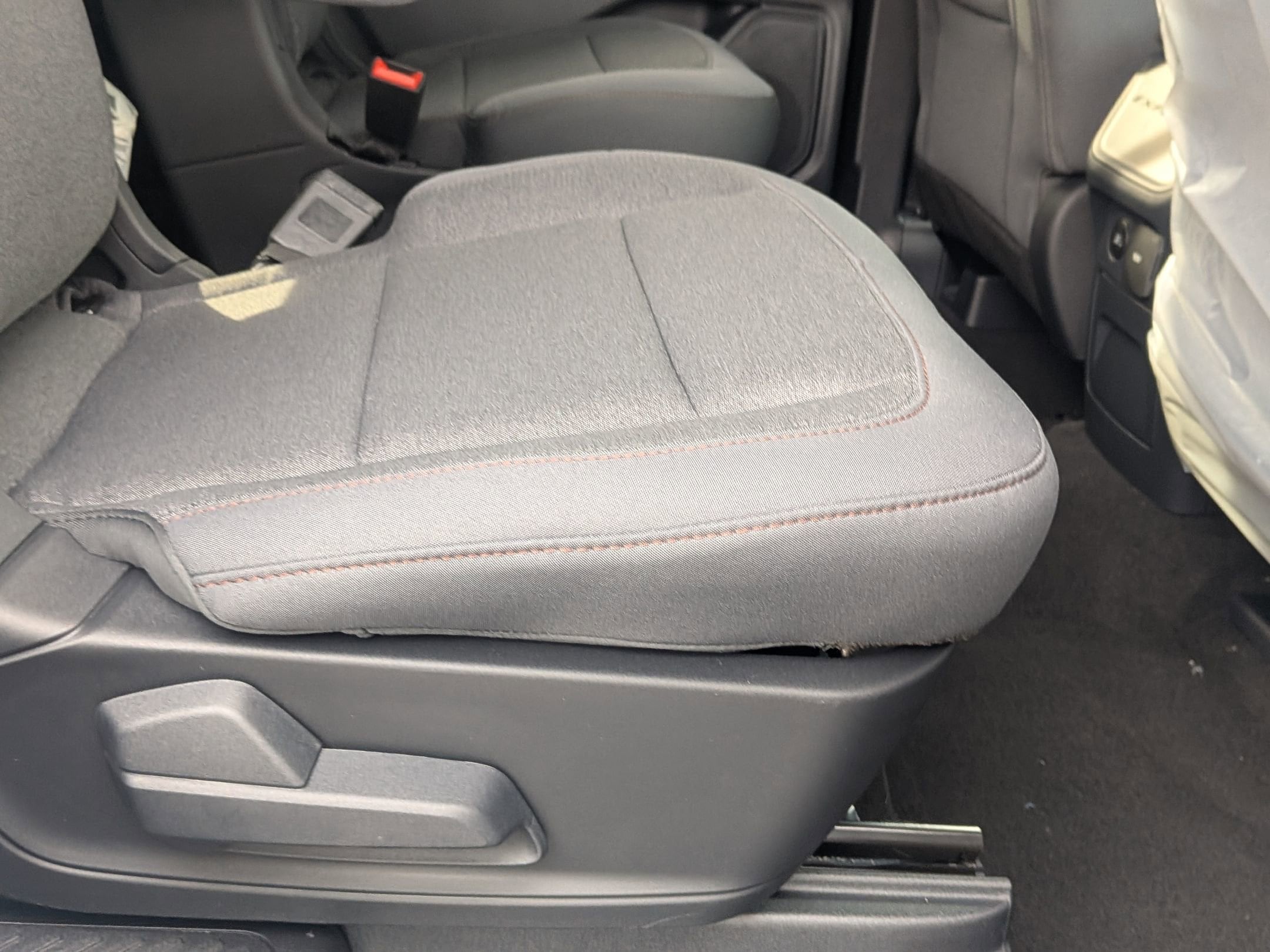 2026 FORD EXPLORER - Image 23