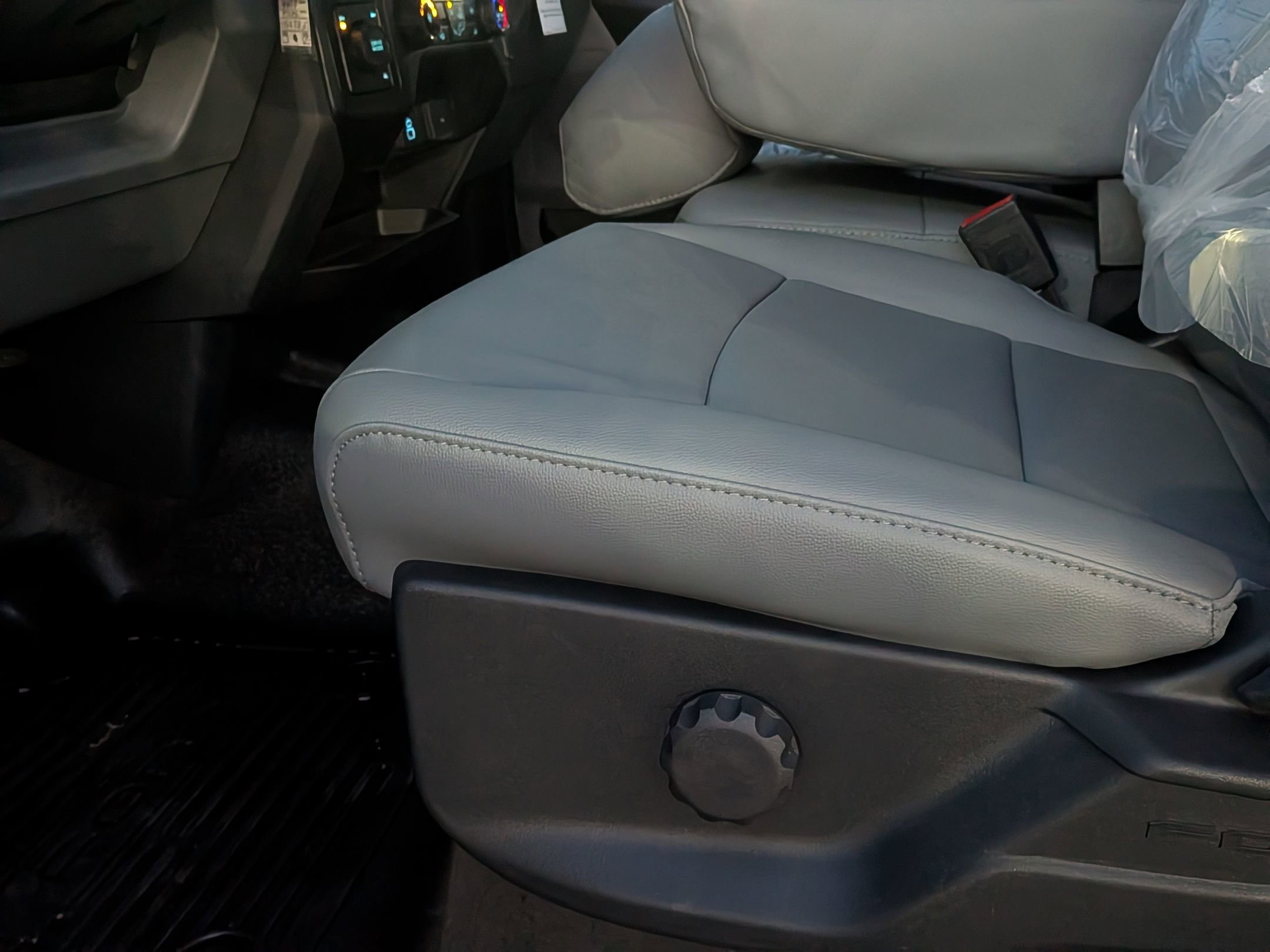 2026 FORD F-450 - Image 11