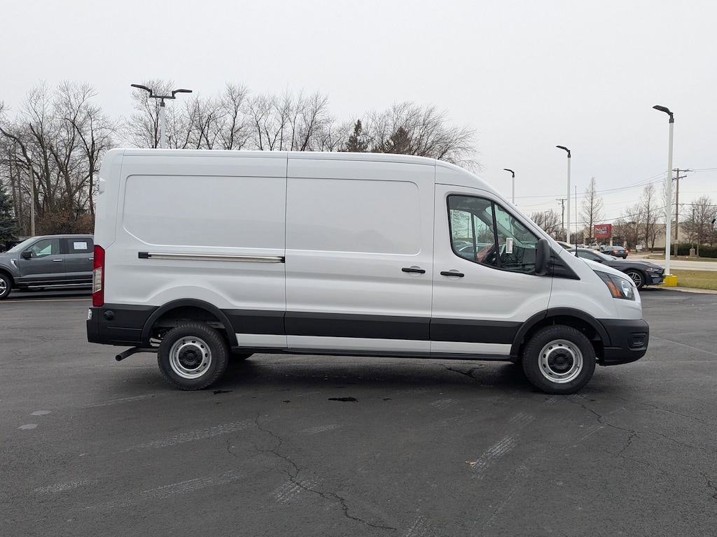 New 2024 Ford Transit T-250 148 Med Rf 9070 GVWR RWD T-250 148 Med Rf 9070 GVWR RWD