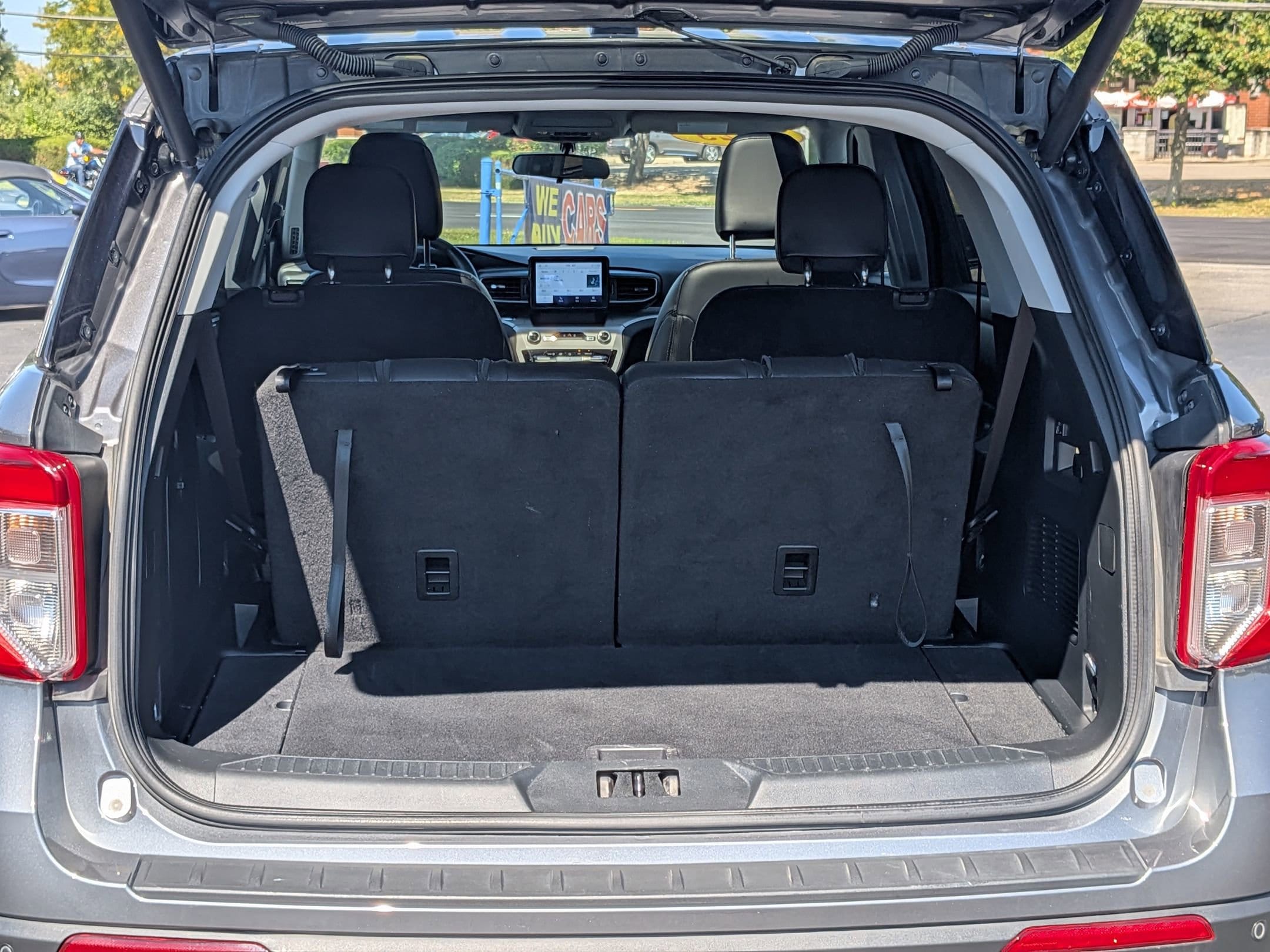 2023 FORD EXPLORER - Image 27