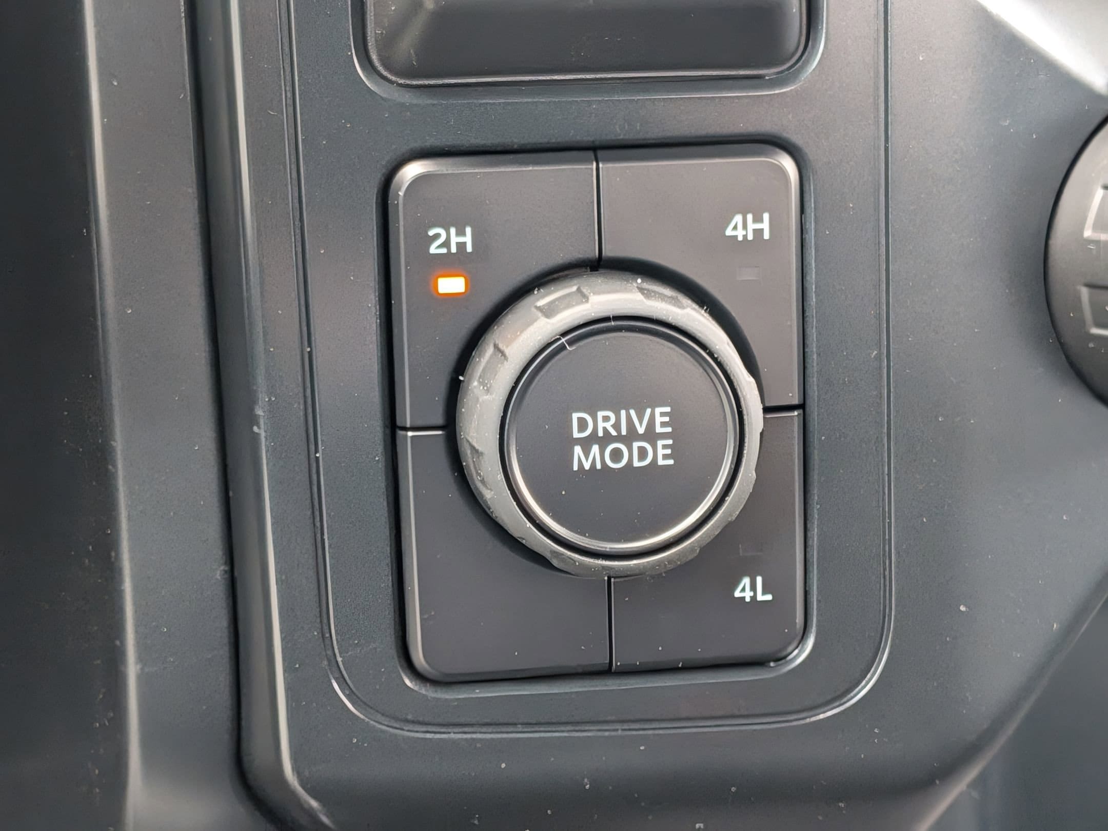 2025 FORD F-150 - Image 18