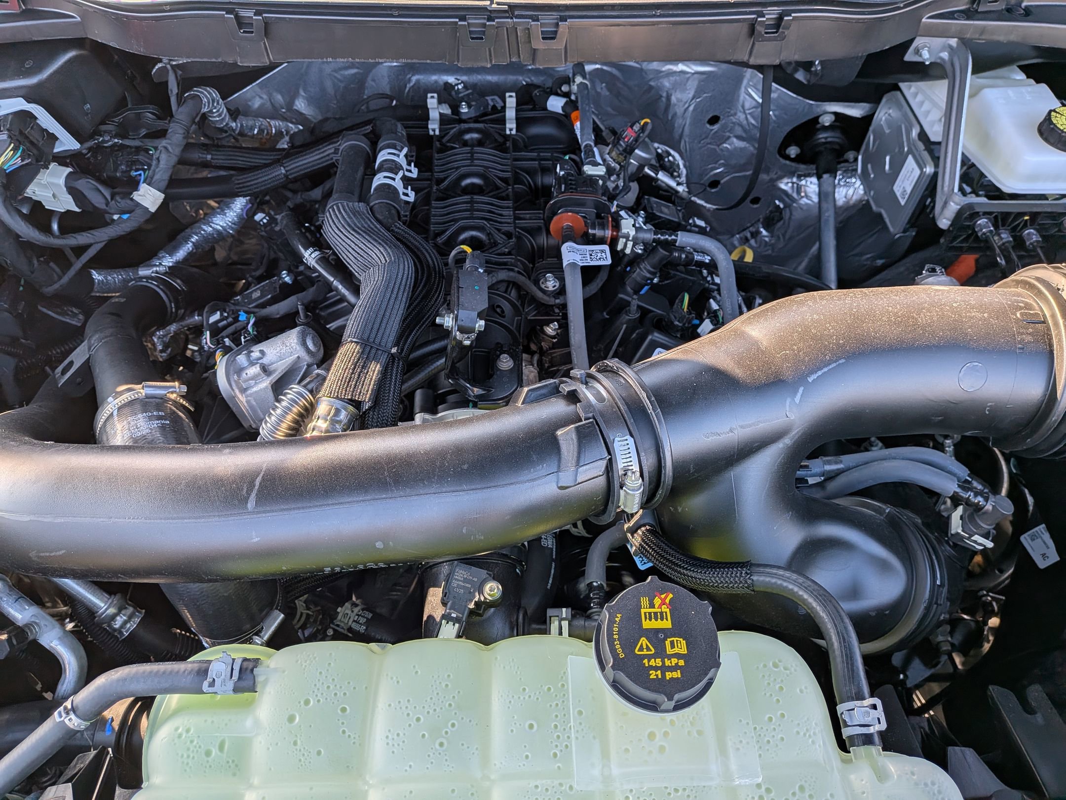 2025 FORD F-150 - Image 28