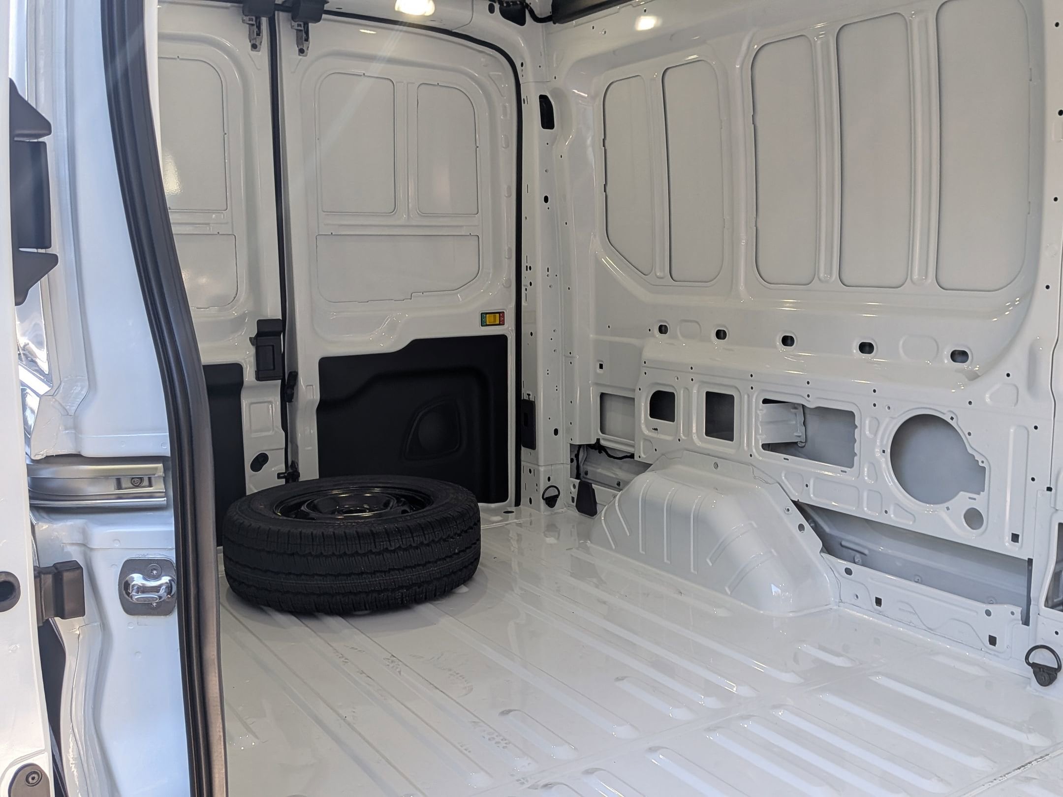 2026 FORD TRANSIT - Image 24