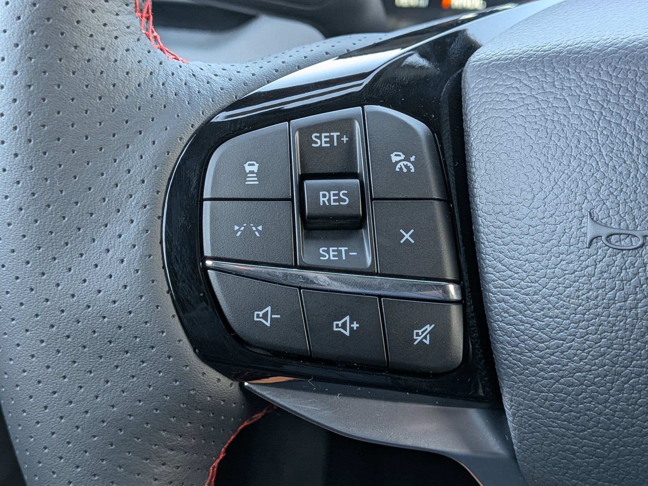 2026 FORD EXPLORER - Image 14