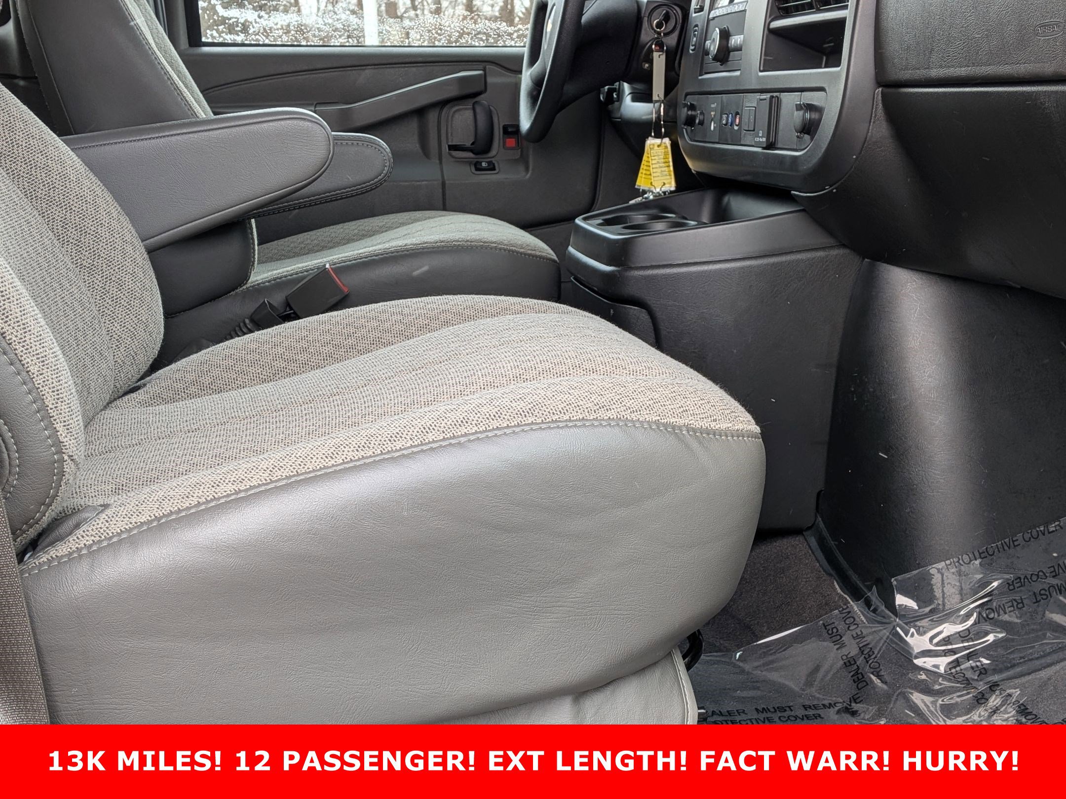 2025 CHEVROLET EXPRESS - Image 24