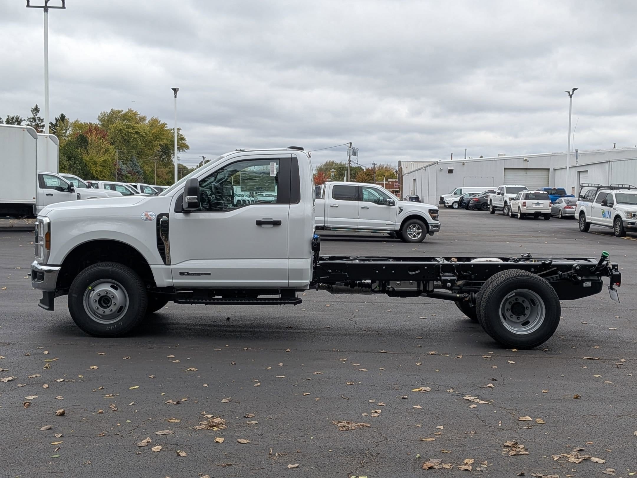 2026 FORD F-350 - Image 8