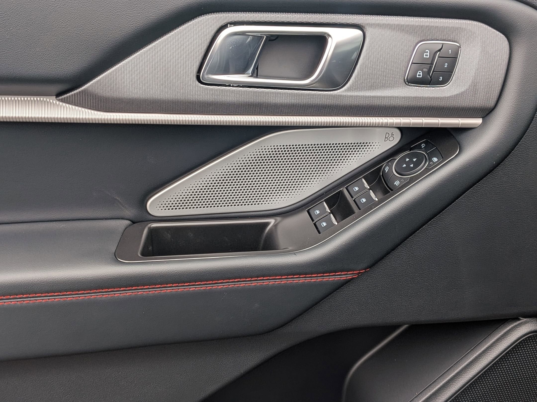 2025 FORD EXPLORER - Image 13