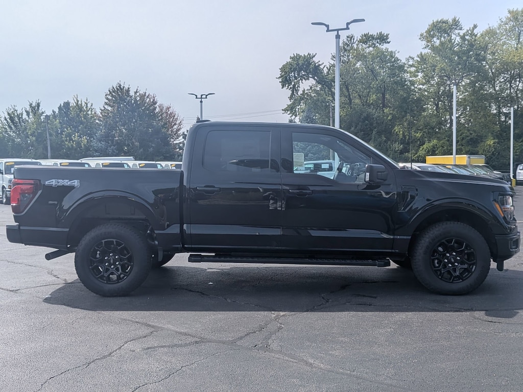 New 2025 Ford F-150 XLT 4WD SuperCrew 5.5 Box XLT 4WD SuperCrew 5.5 Box