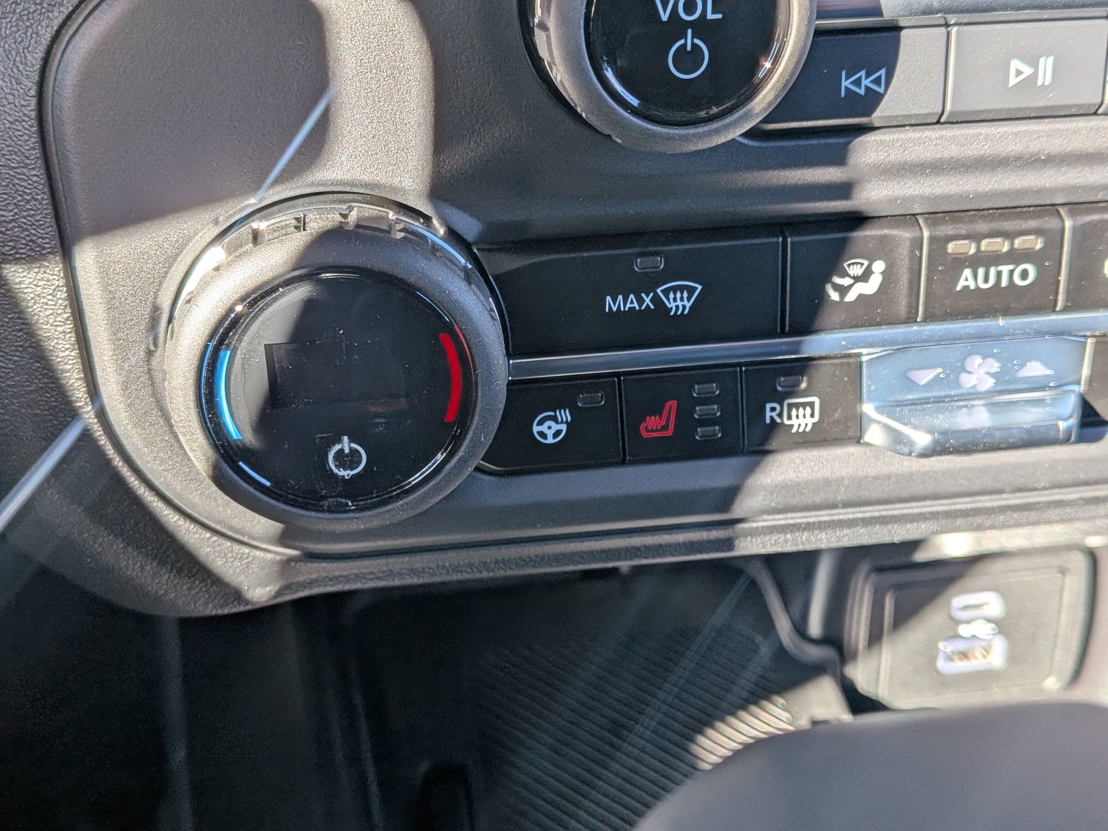 2025 FORD BRONCO - Image 21